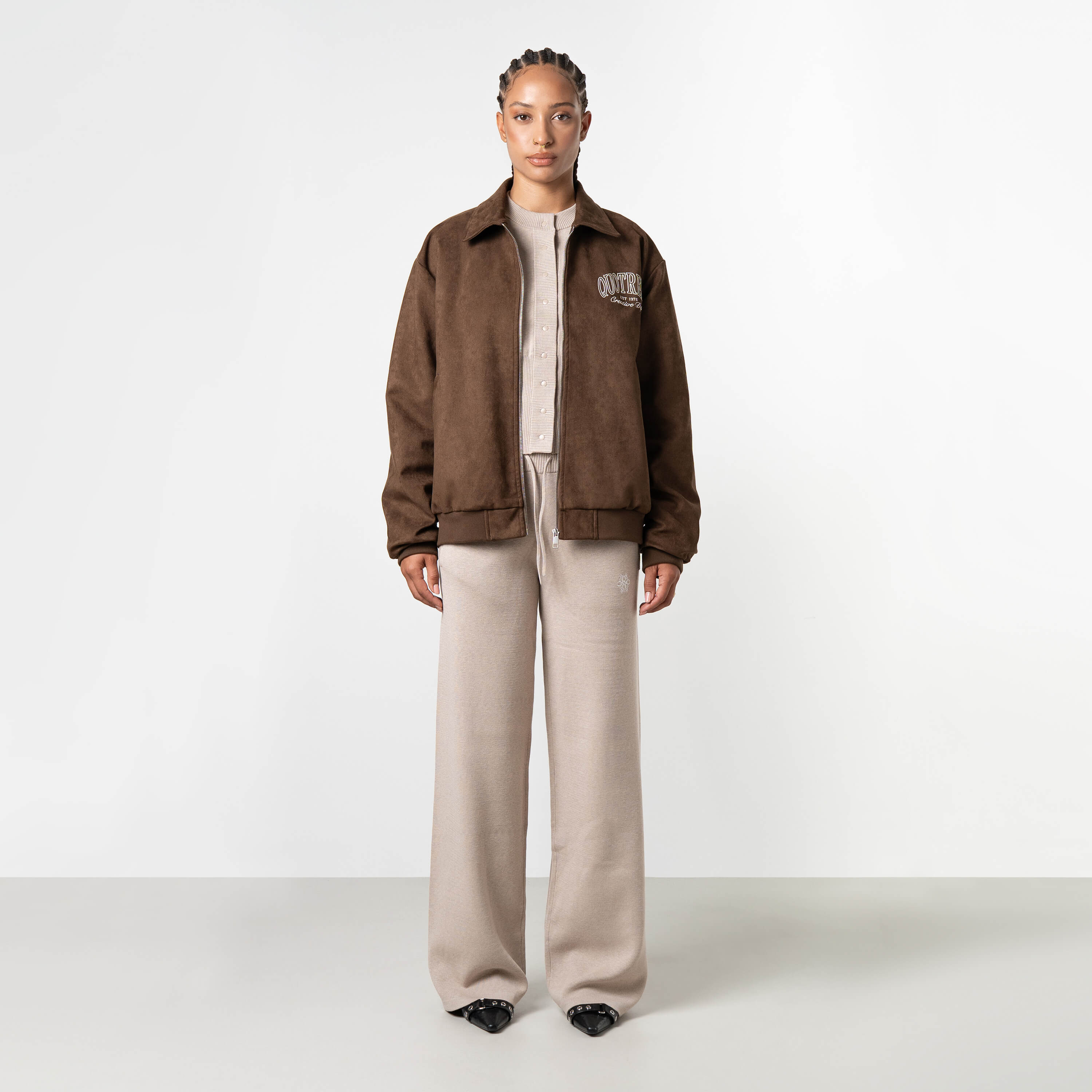 Model is 172 cm and wears size S