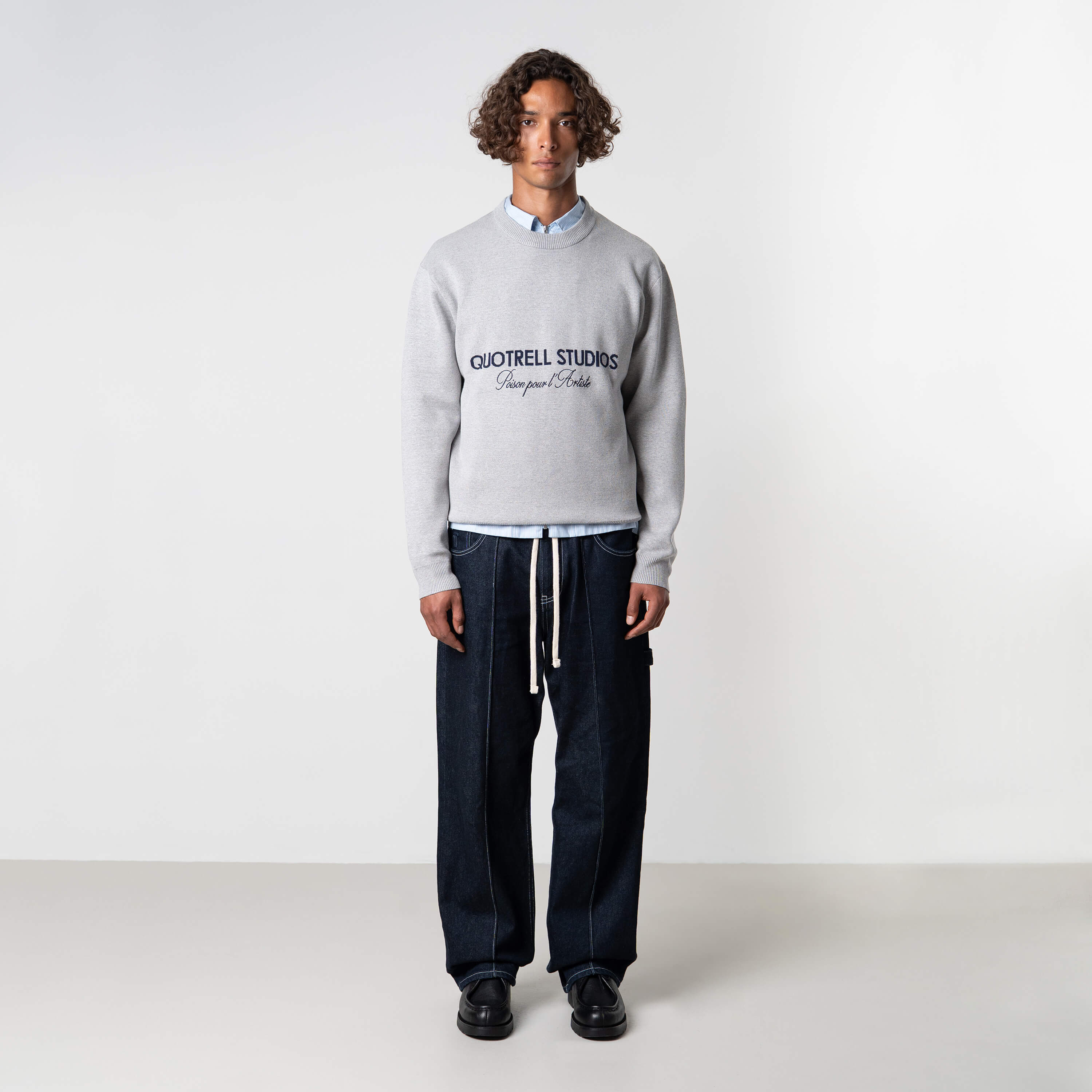 Model is 184 cm, 70 kg, and wears size M