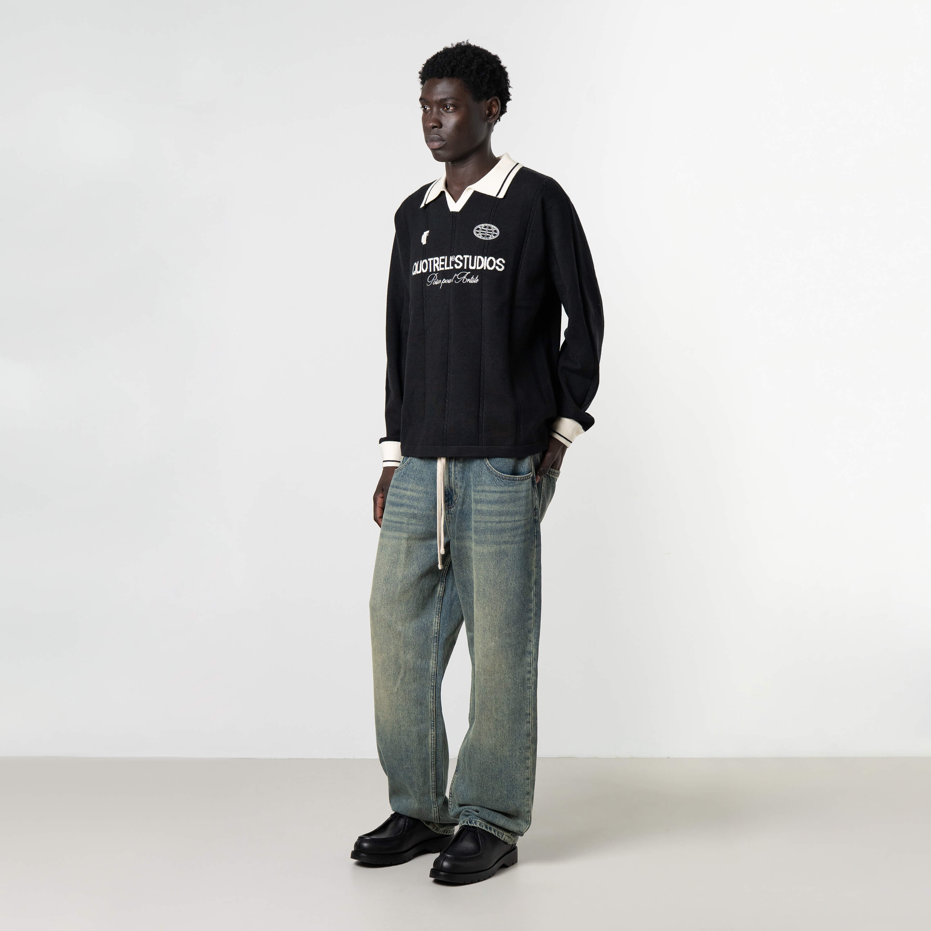Model is 189 cm, 74 kg, and wears size M