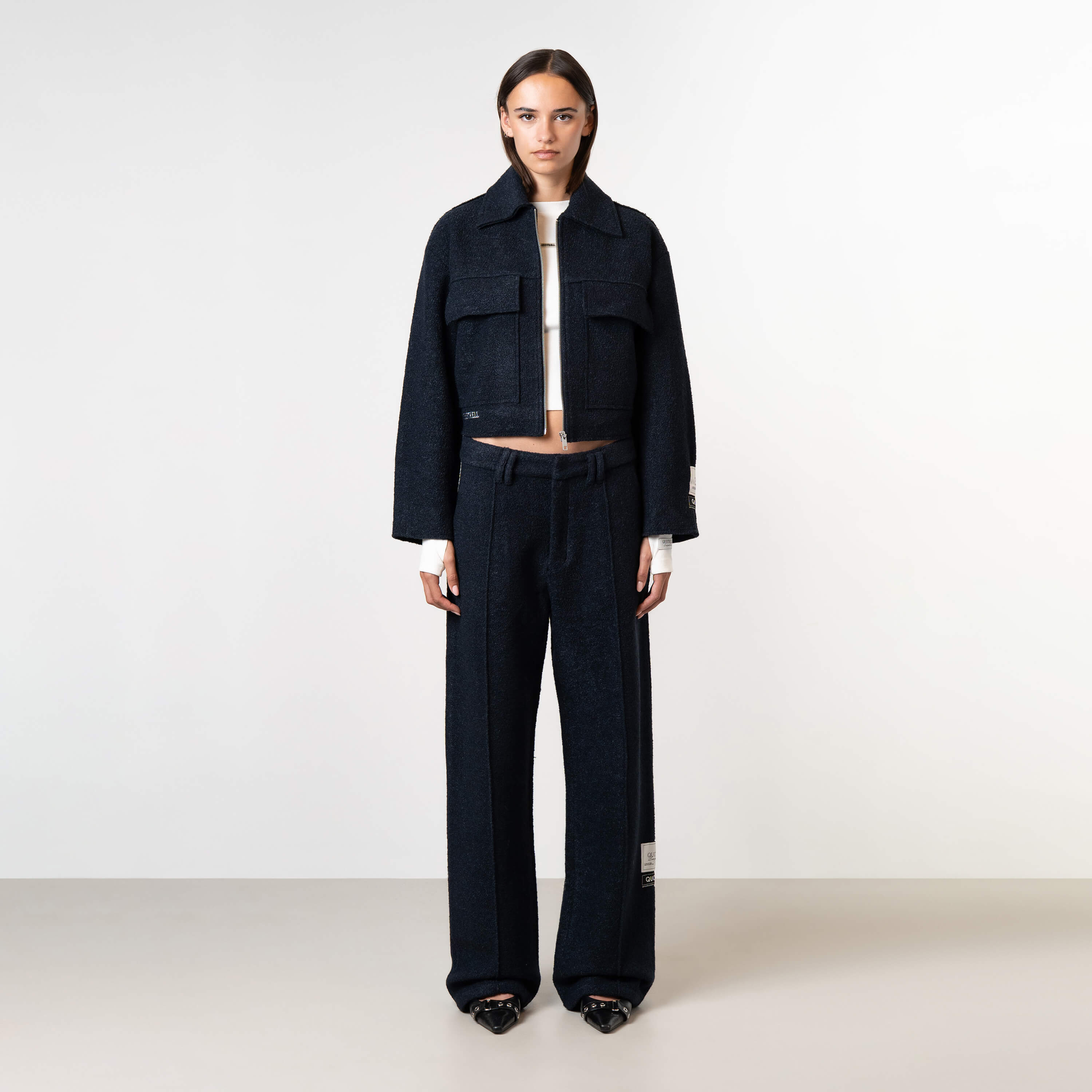 Model is 175 cm and wears size S