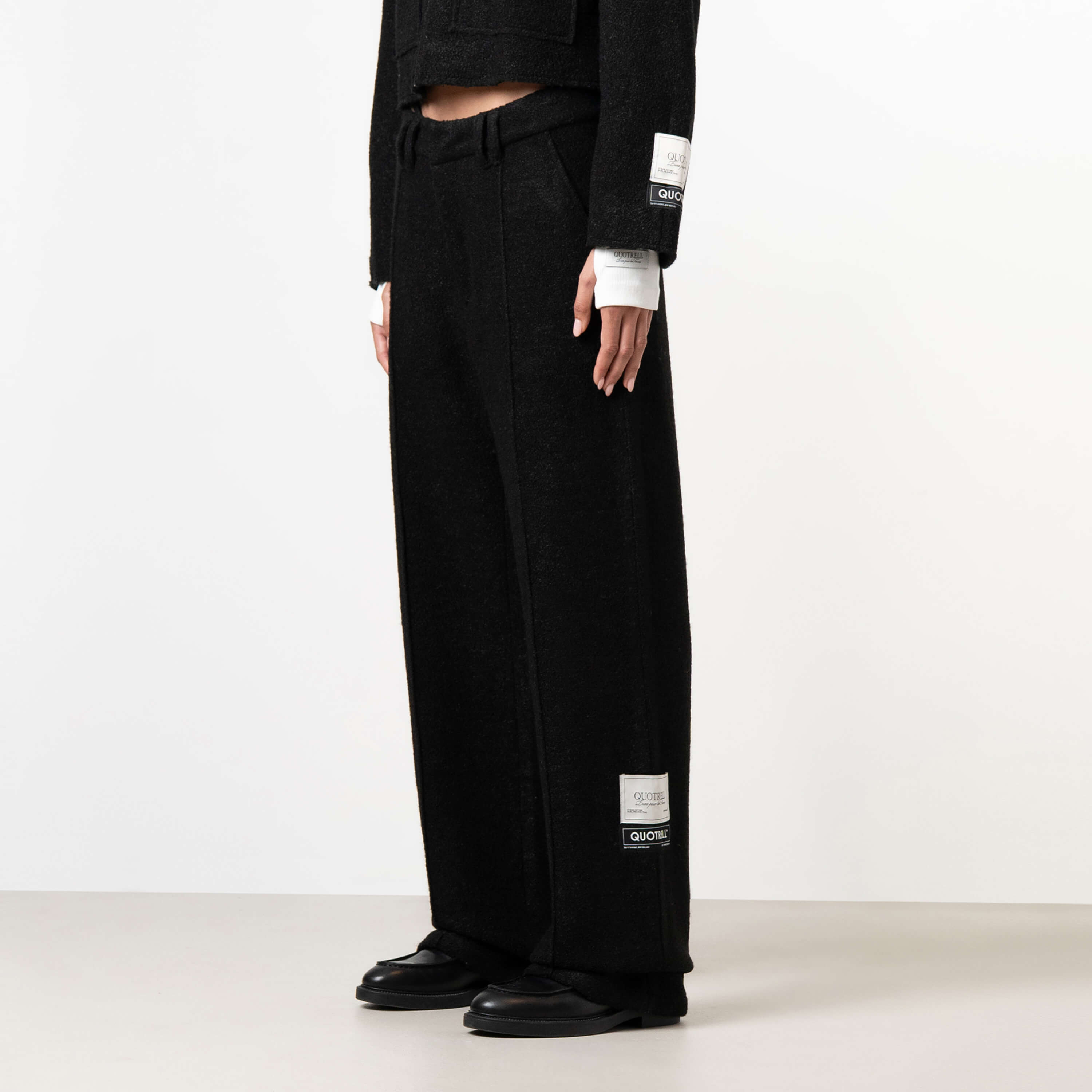 Model is 175 cm and wears size S