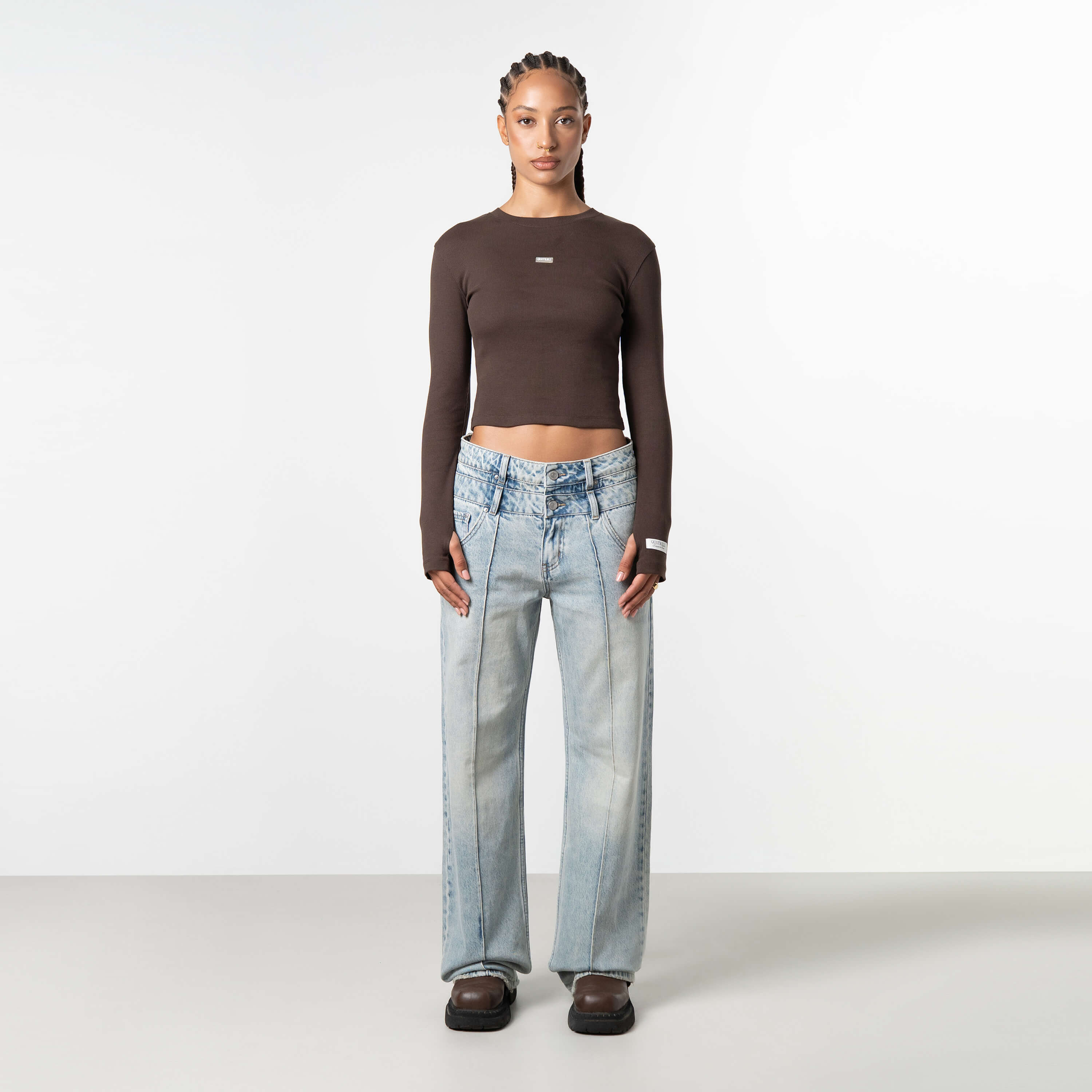 Model is 172 cm and wears size S