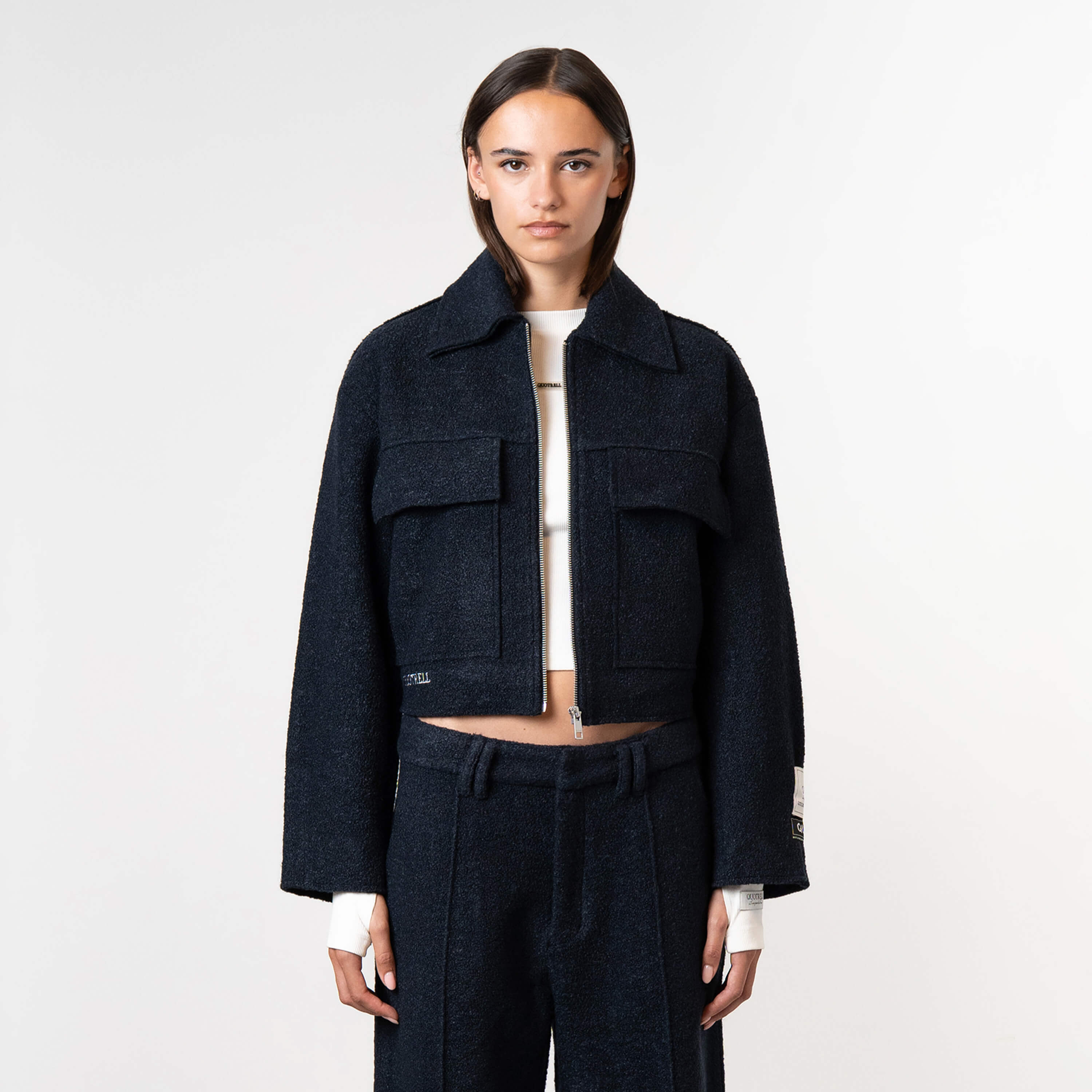 Model is 175 cm and wears size S
