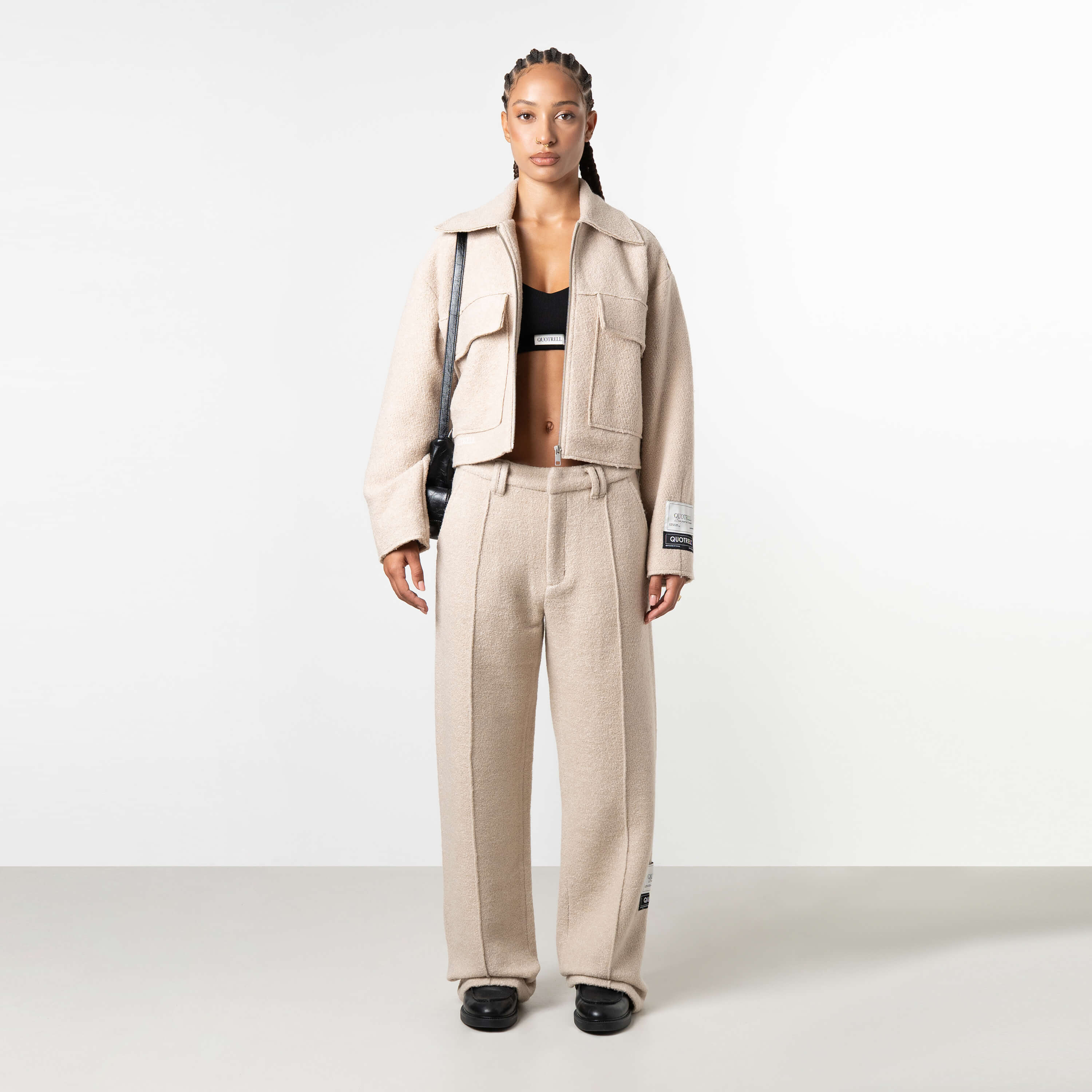 Model is 172 cm and wears size S