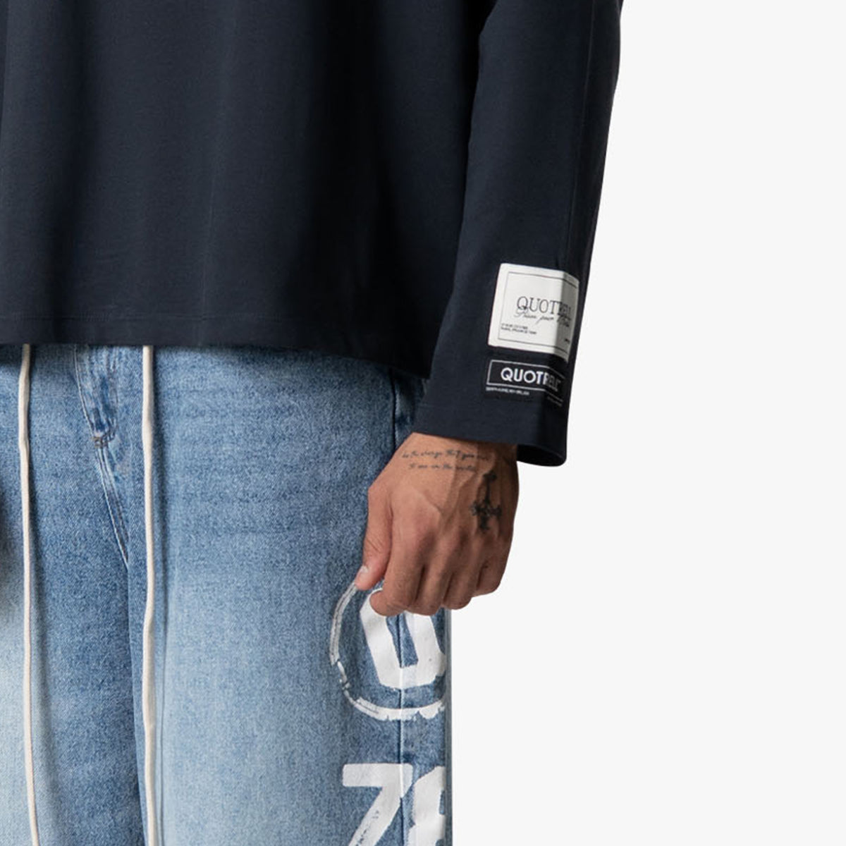 Base Longsleeve in navy