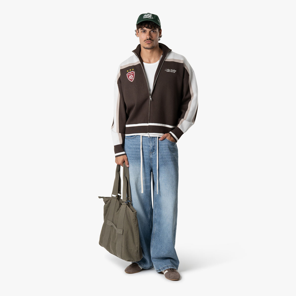 Club Knitted Zip in brown and ecru