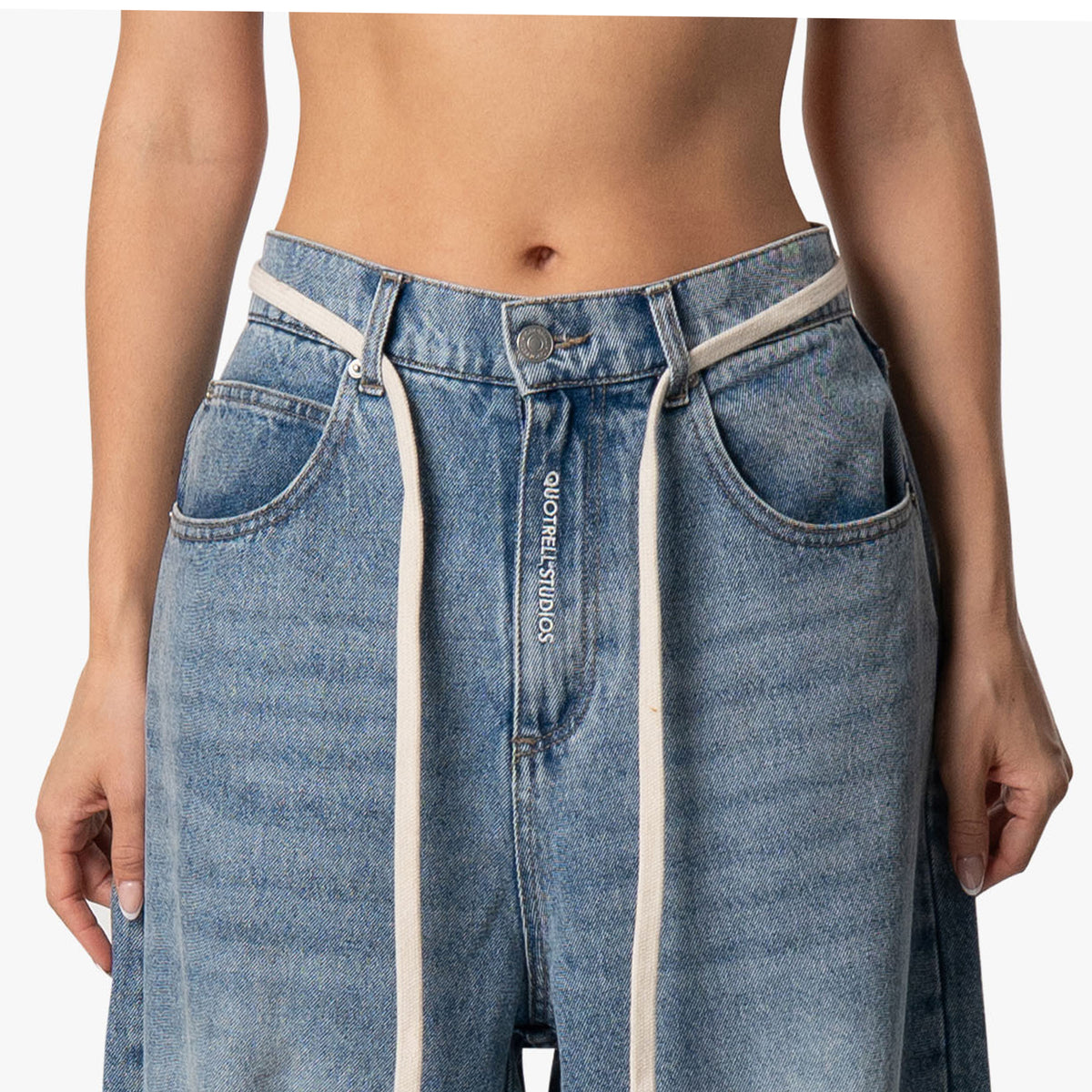Core Denim Jeans in washed blue