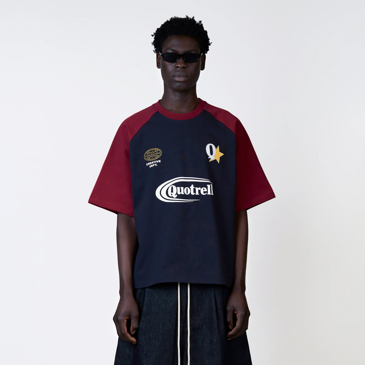 Emilio Boxy Tee in navy and red