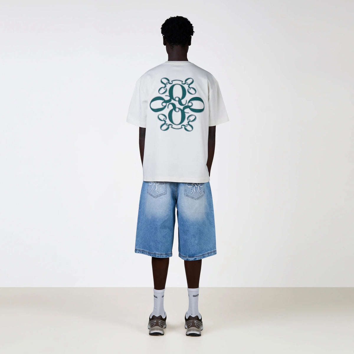 Insignia Tee in off white and teal