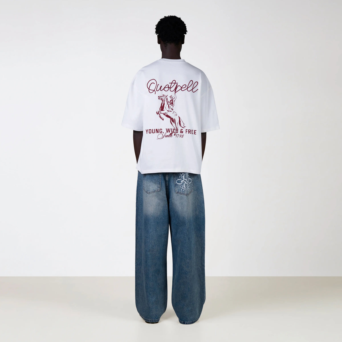 Lasso Tee in white and red
