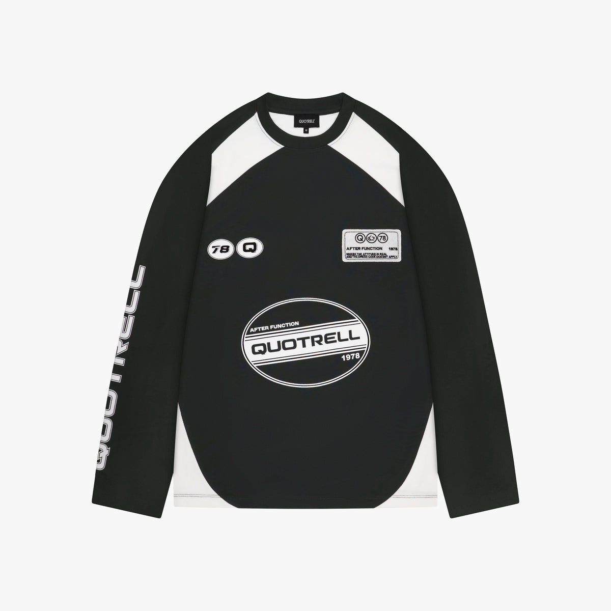 Frame Longsleeve in black and white