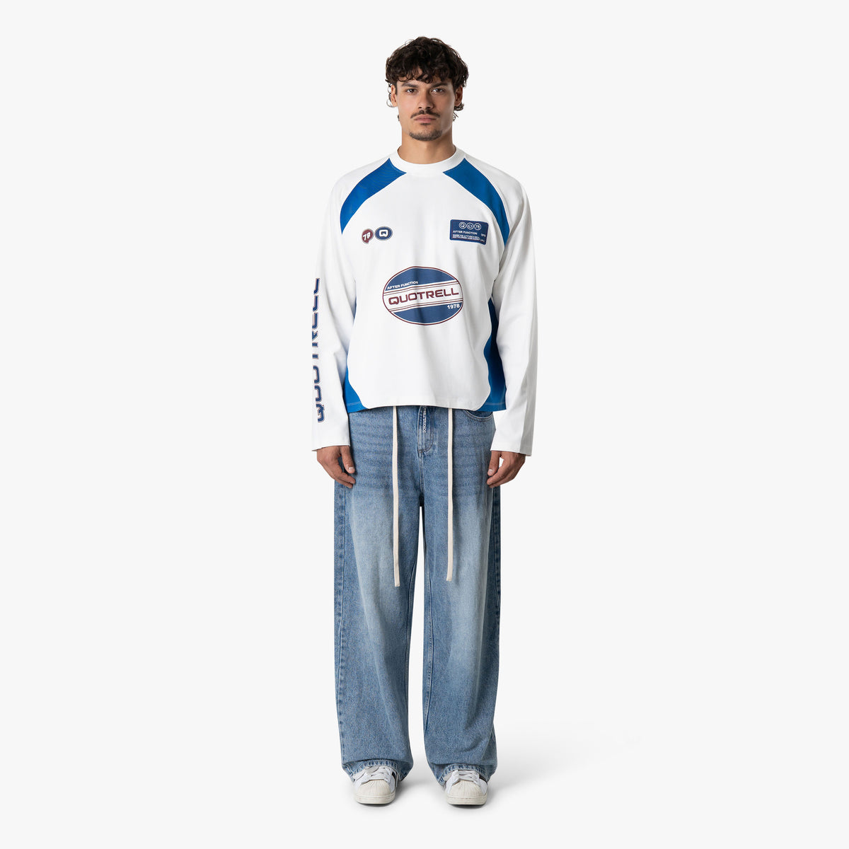 Frame Longsleeve in white and blue