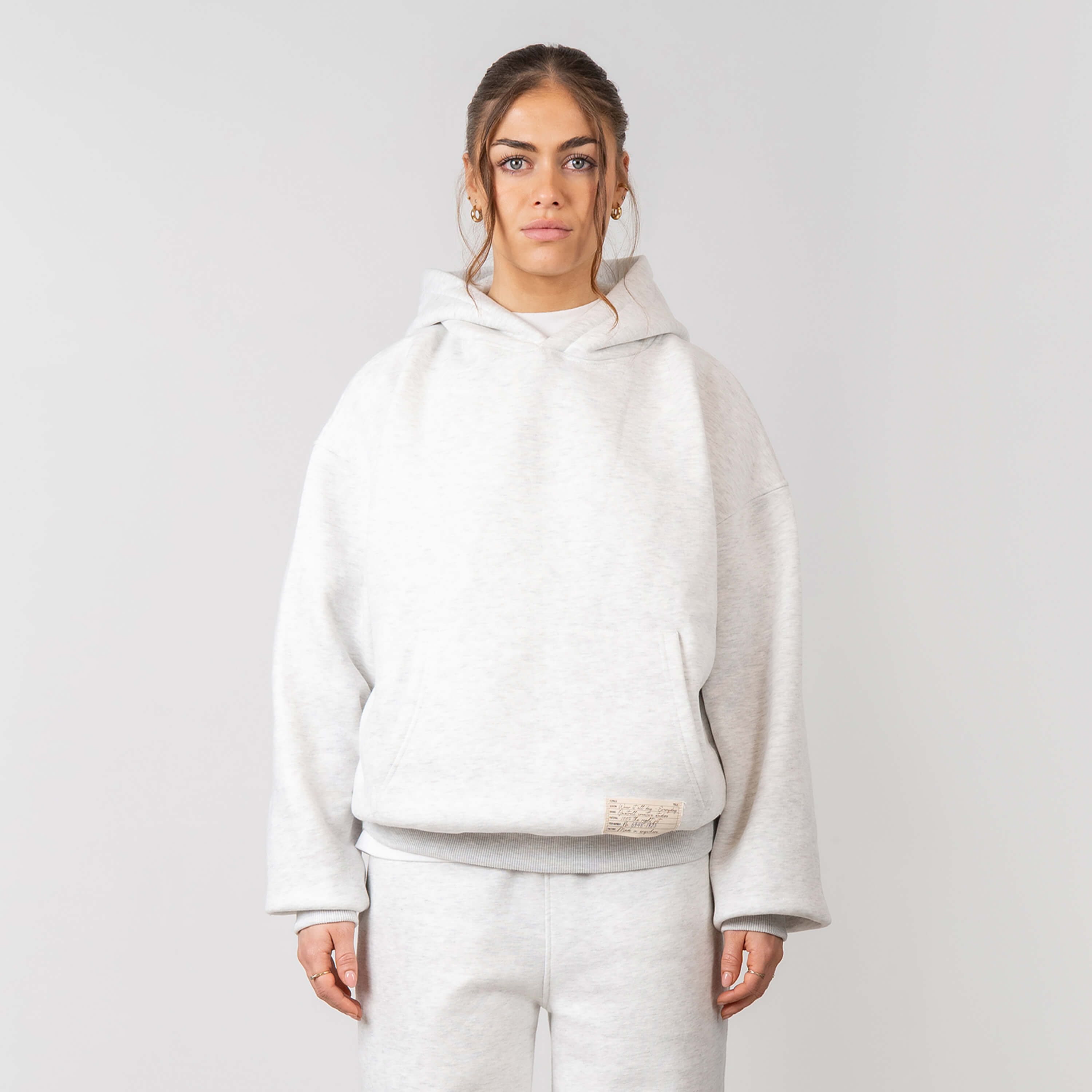 Model is 168 cm and wears size XS
