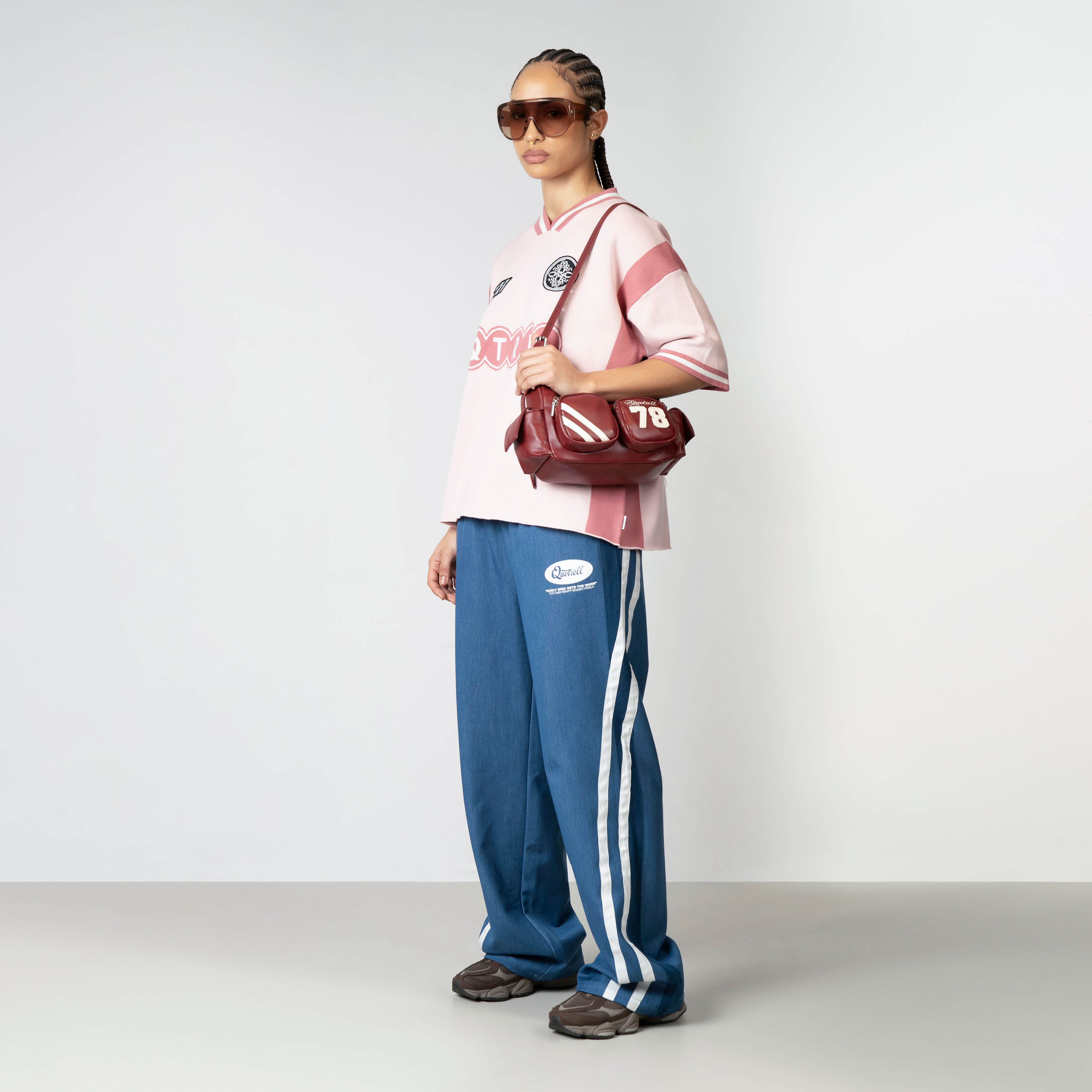 Model is 172 cm and wears size S
