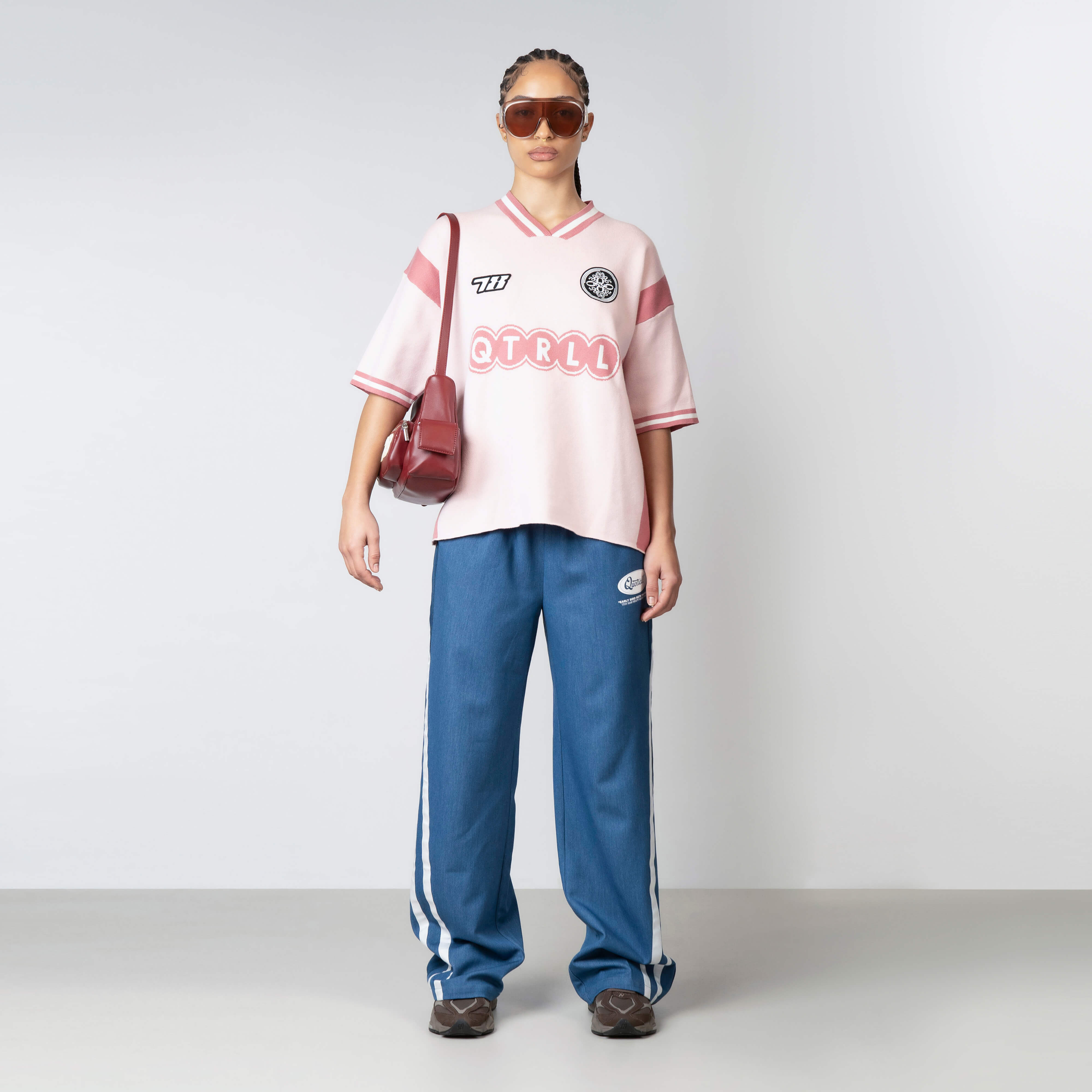 Model is 172 cm and wears size S
