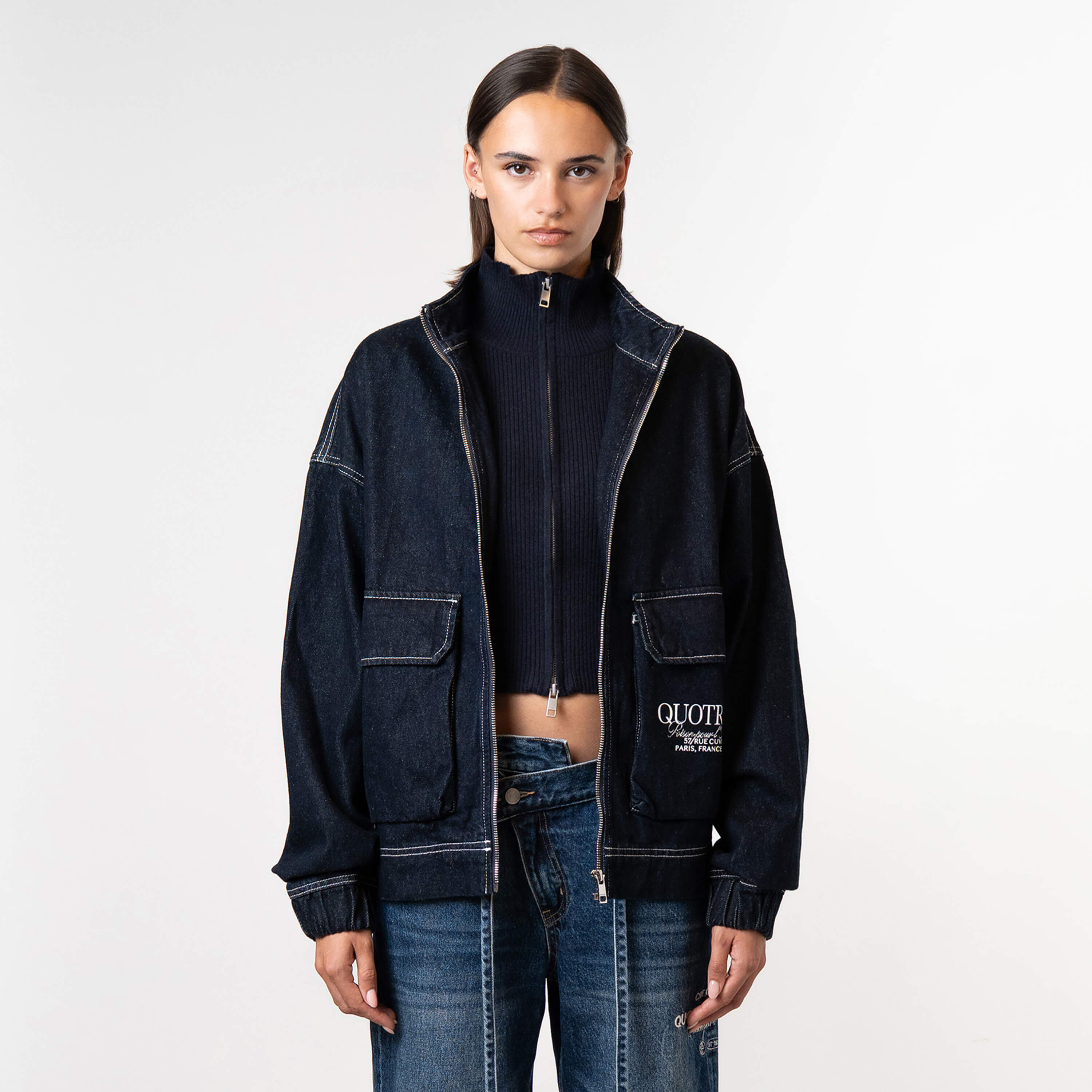 Model is 175 cm and wears size S