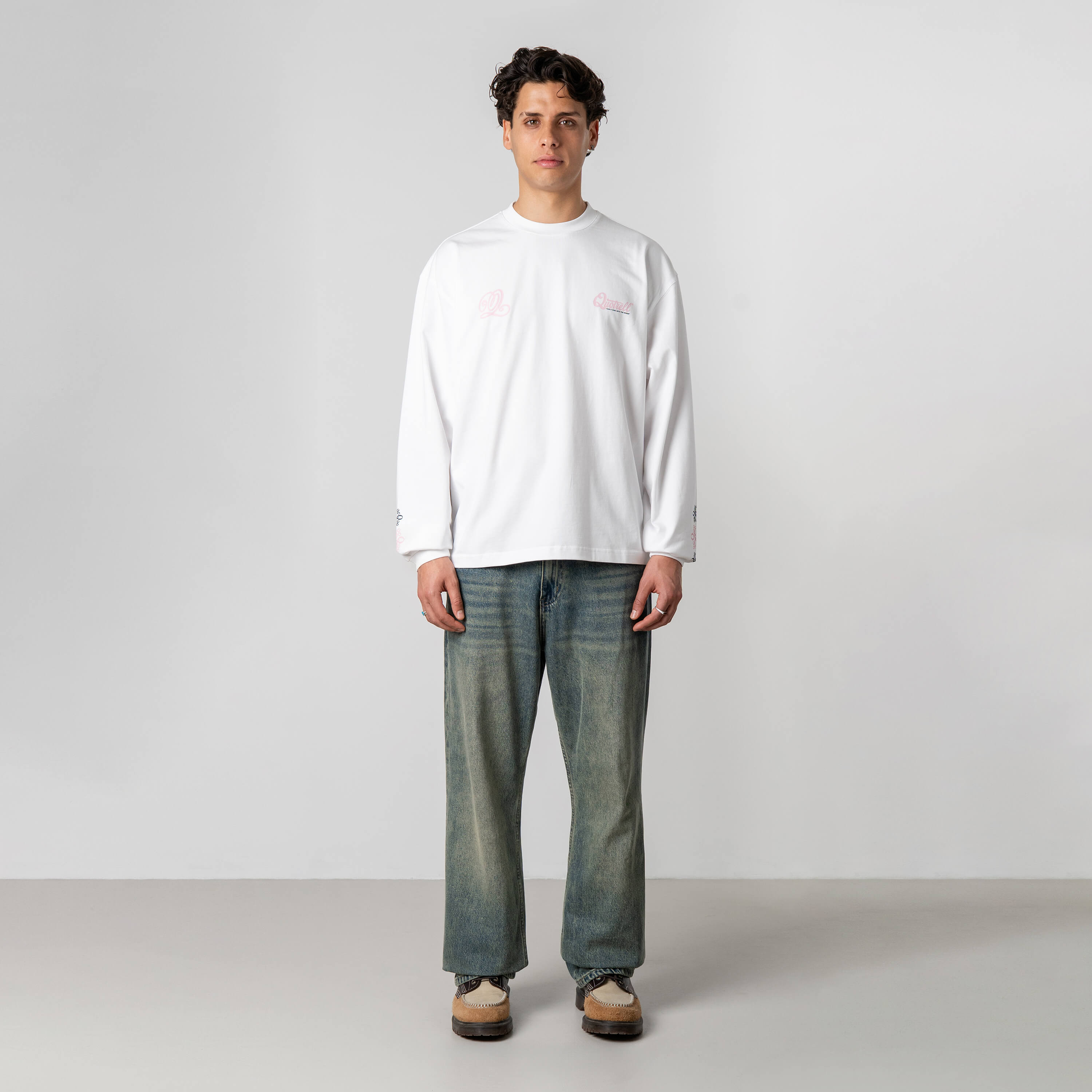 Model is 179 cm, 71 kg, and wears size M
