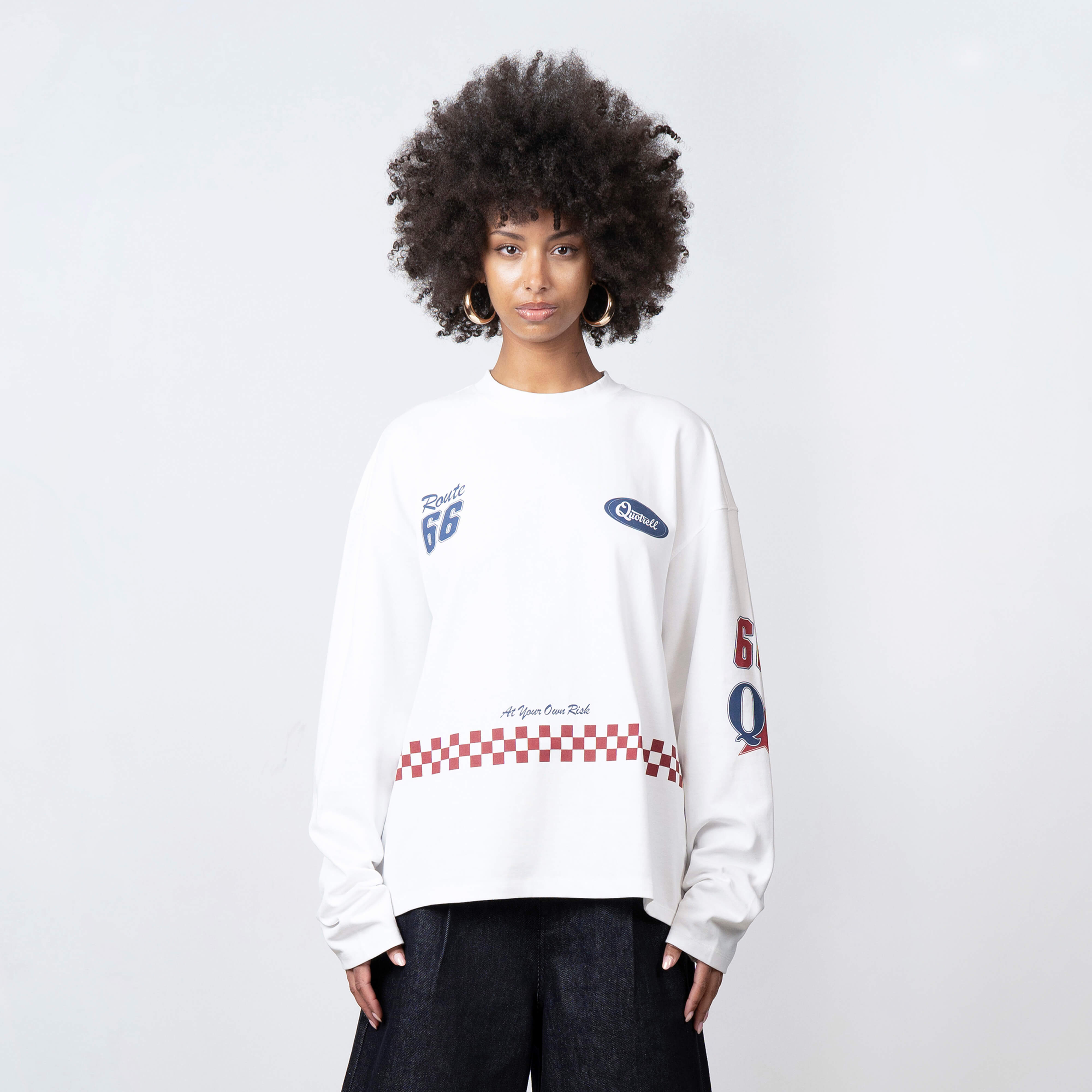 Model is 171 cm and wears size S
