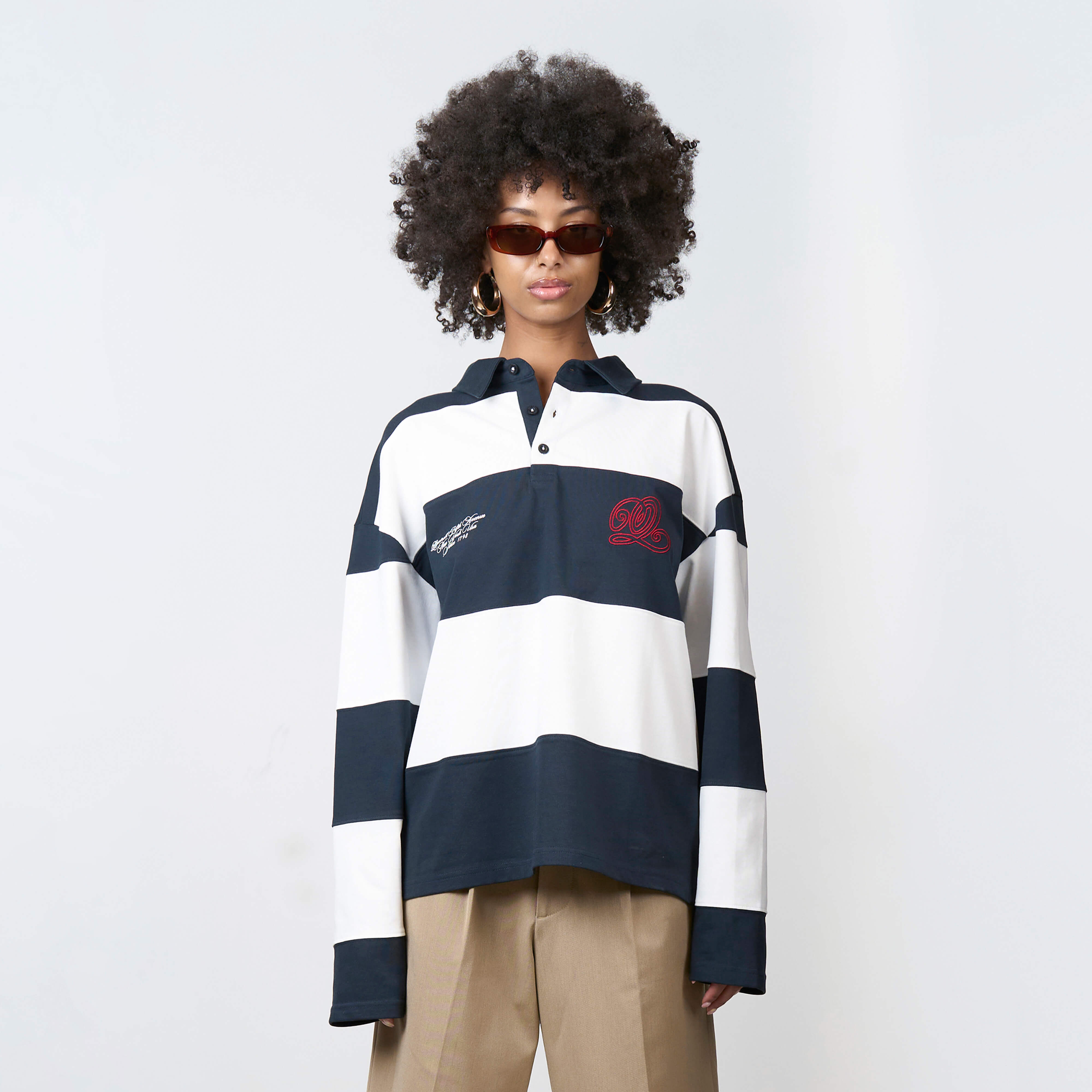 Model is 171 cm and wears size S
