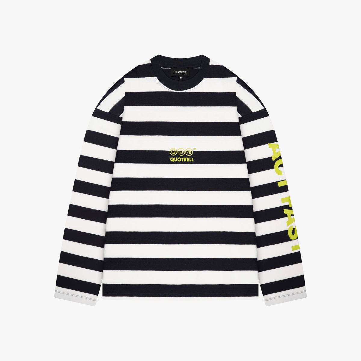 Moving Boxy Ls in navy and white