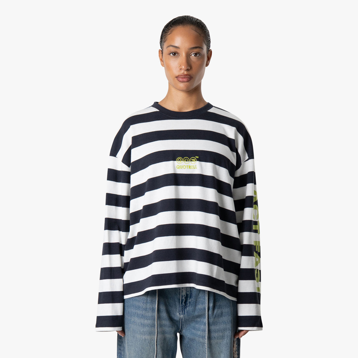 Moving Boxy Ls in navy and white