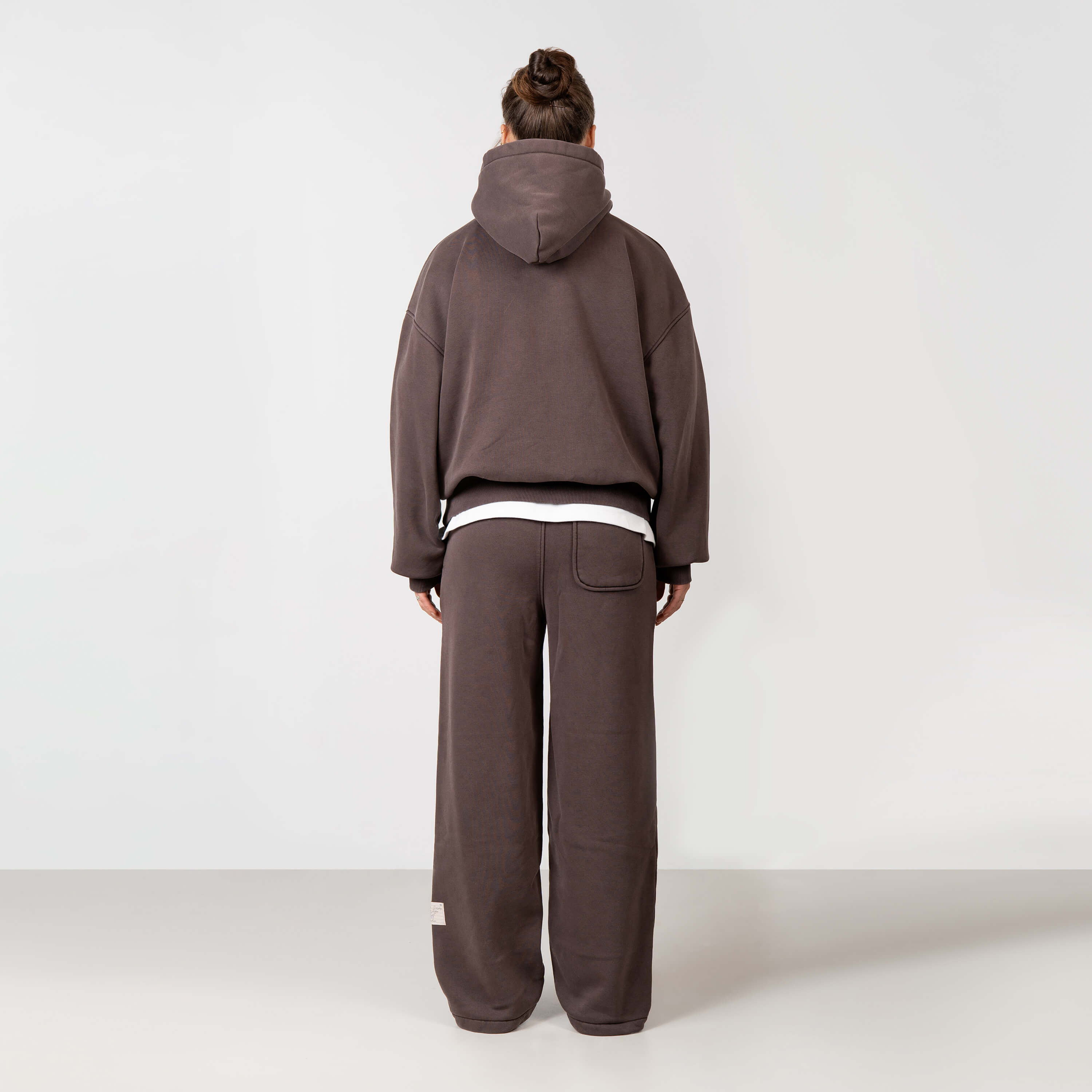 Model is 168 cm and wears size XS
