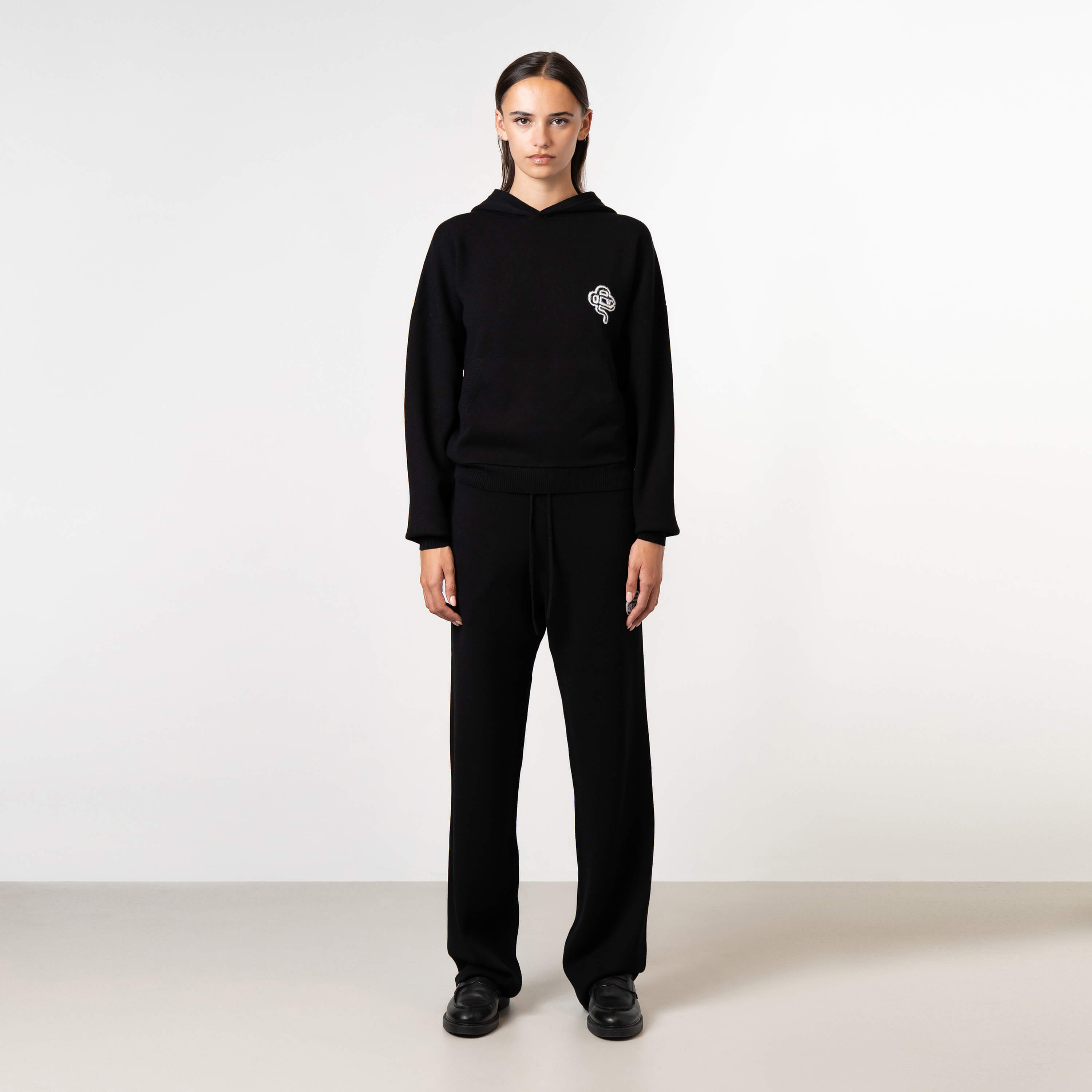 Oversized Knitted Hoodie in Black/Off White • Quotrell