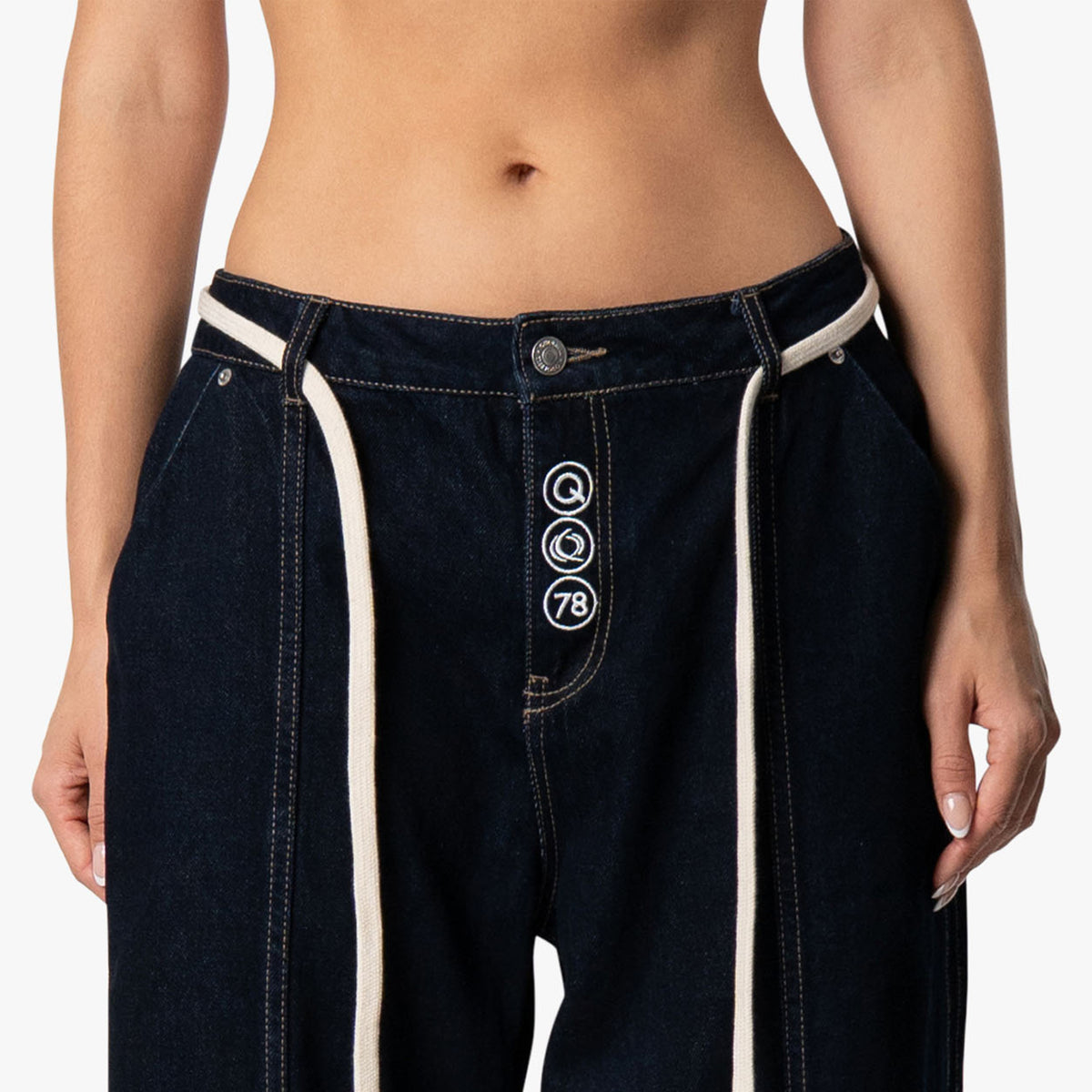 Pleated Denim Jeans in indigo blue