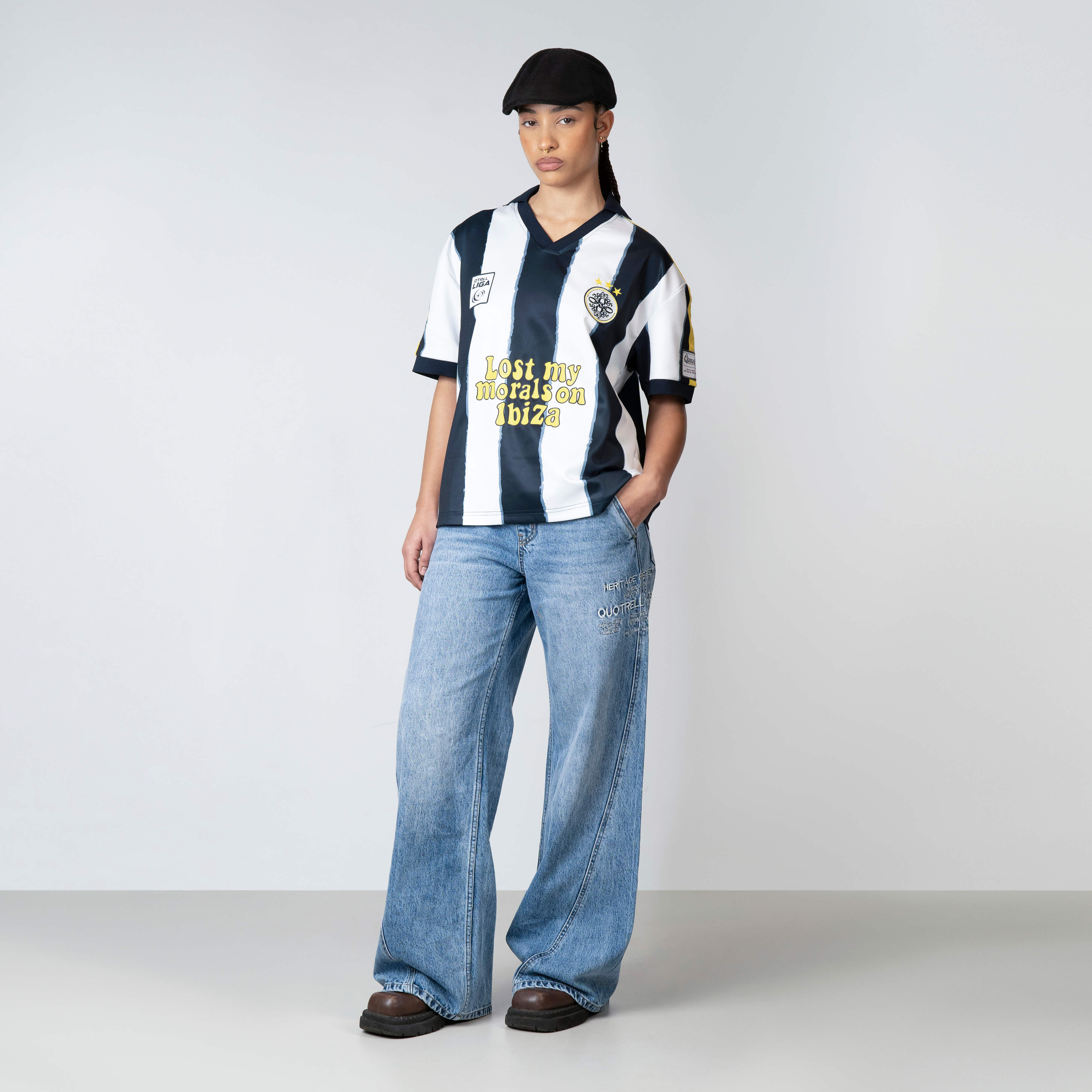 Model is 172 cm and wears size S
