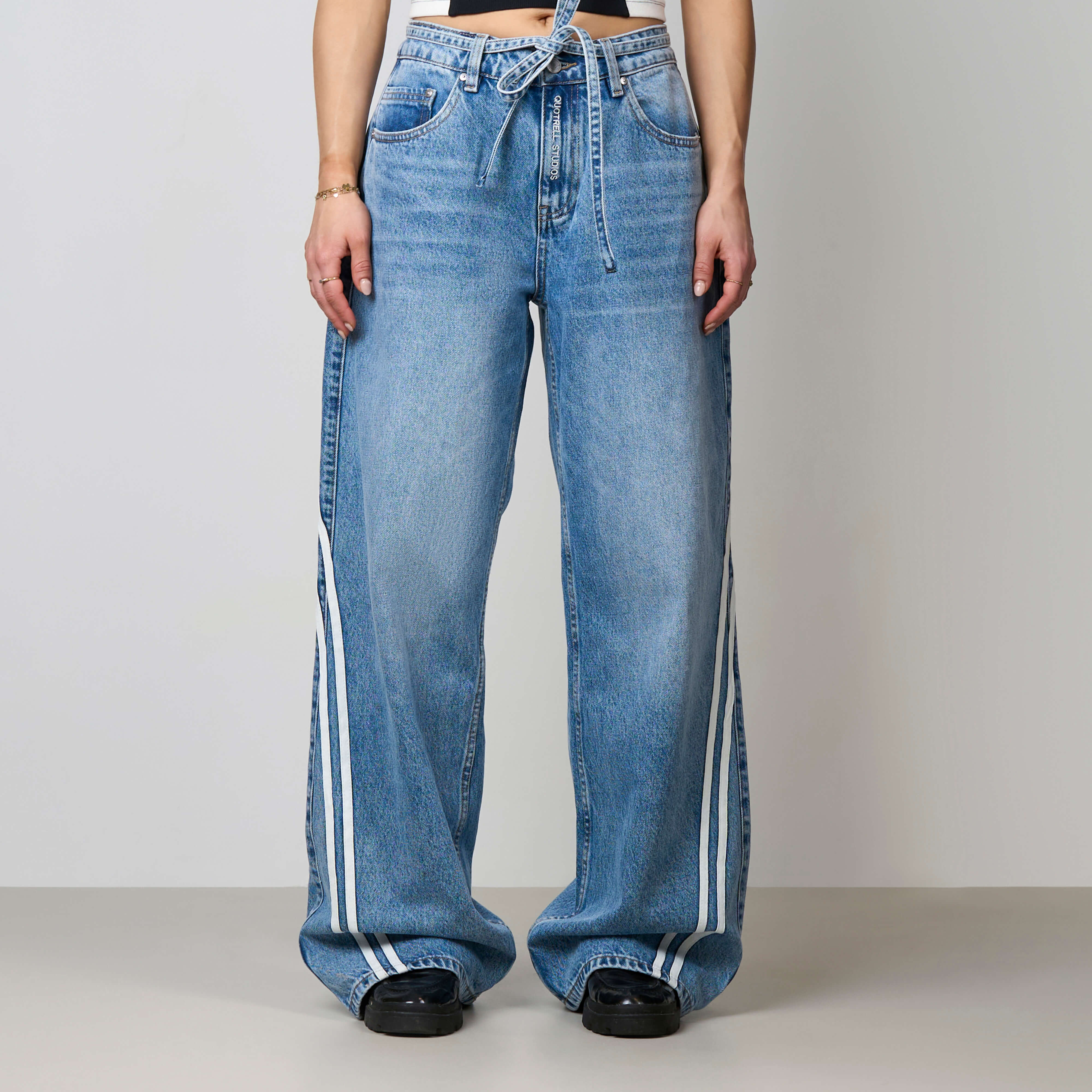 CLEO DENIM JEANS | WASHED BLUE