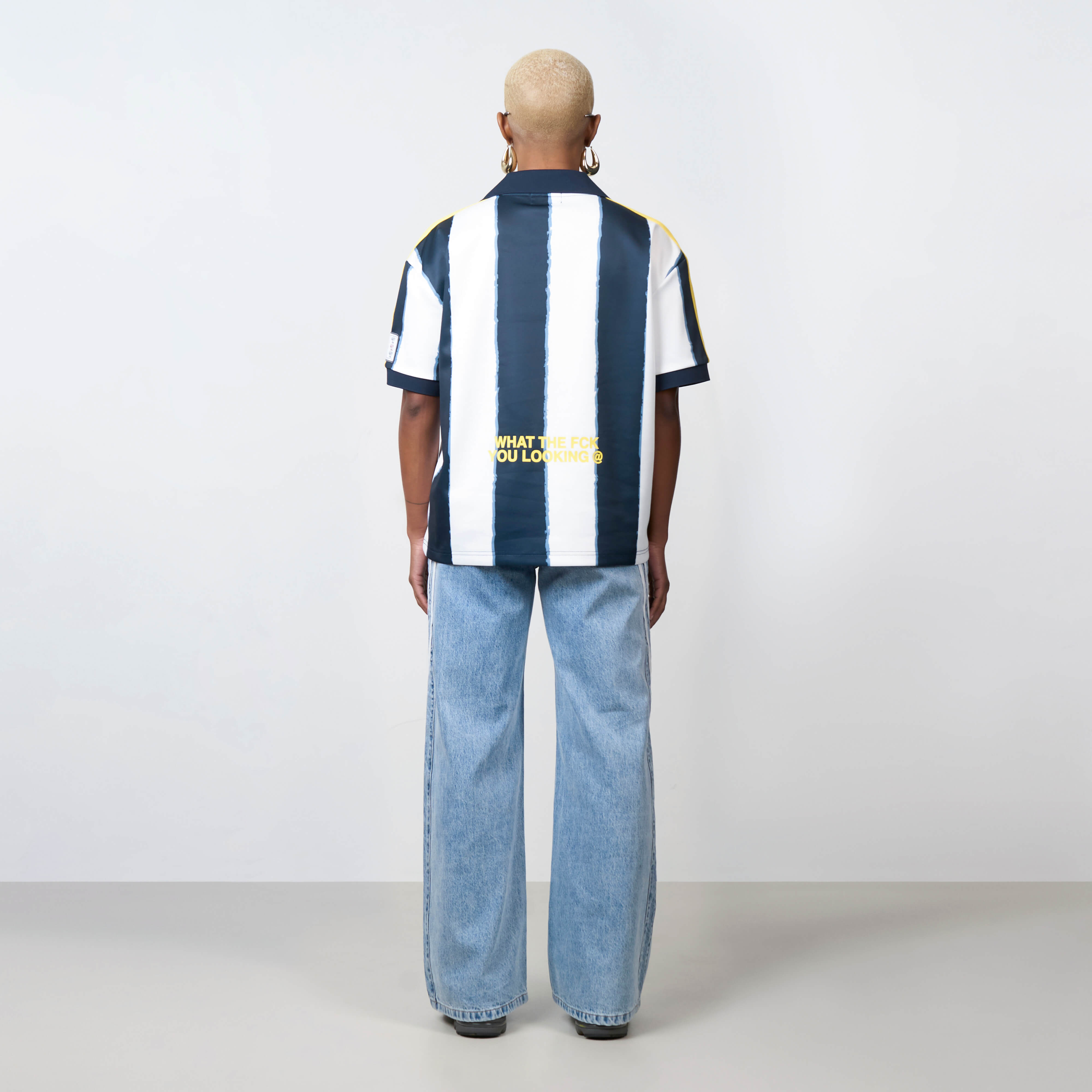 Model is 169 cm and wears size S
