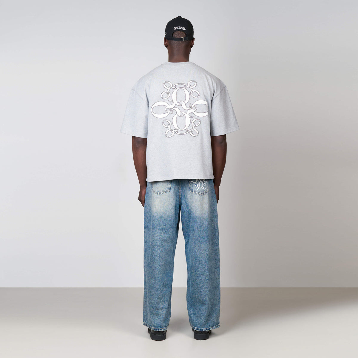 Insignia Tee in grey melee and white