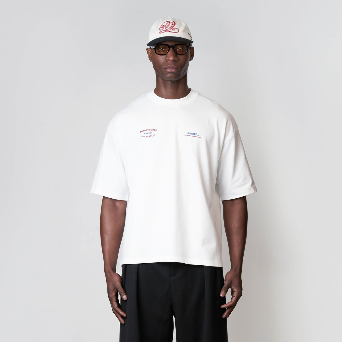 Heritage Tee in white and red