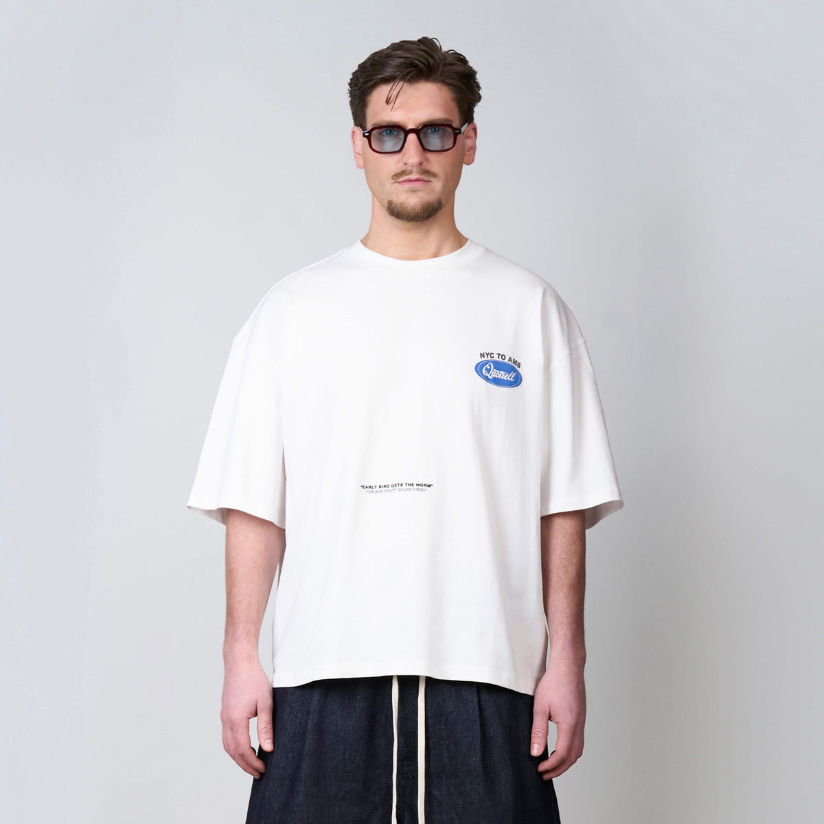 Hustlers Tee in white and blue