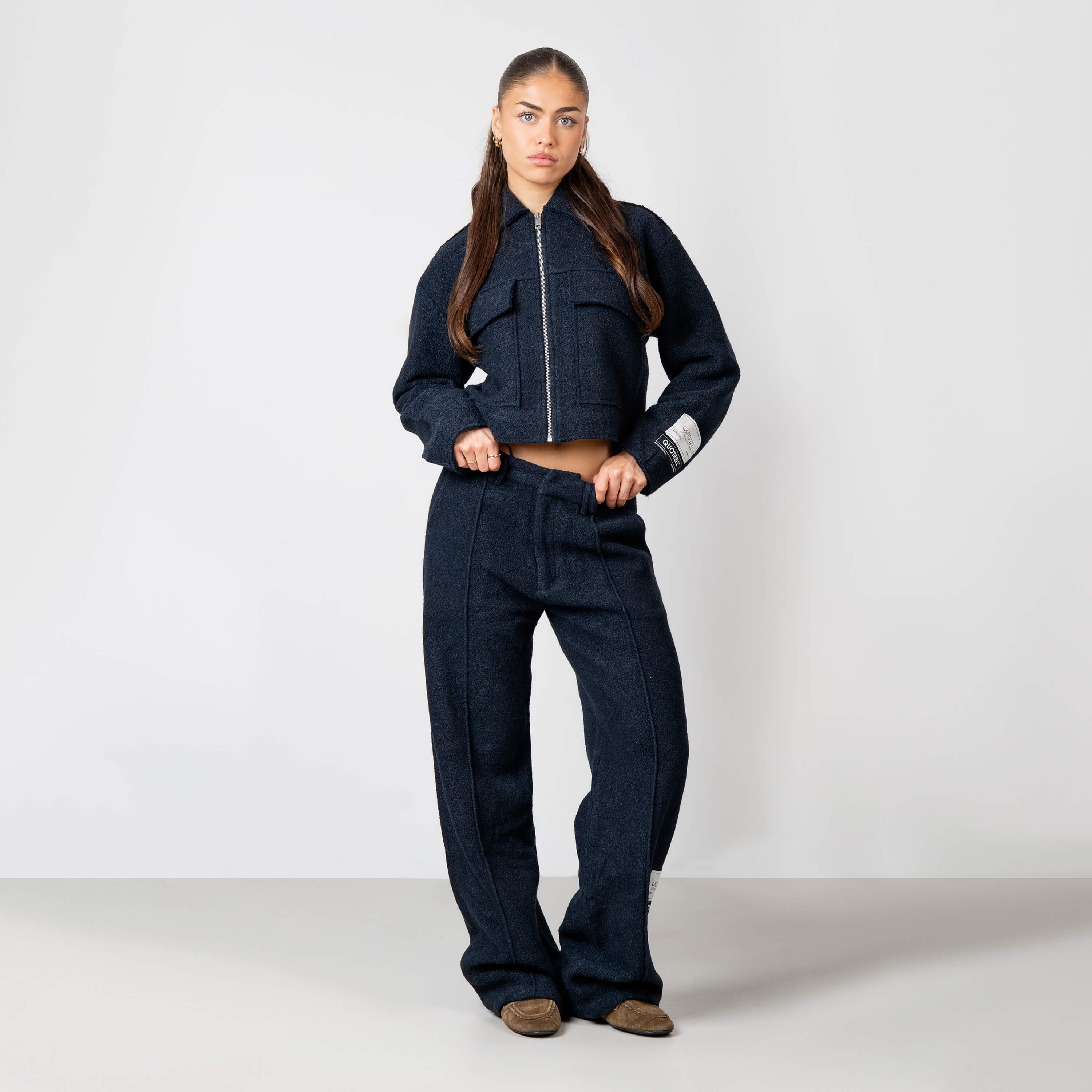 Model is 168 cm and wears size S
