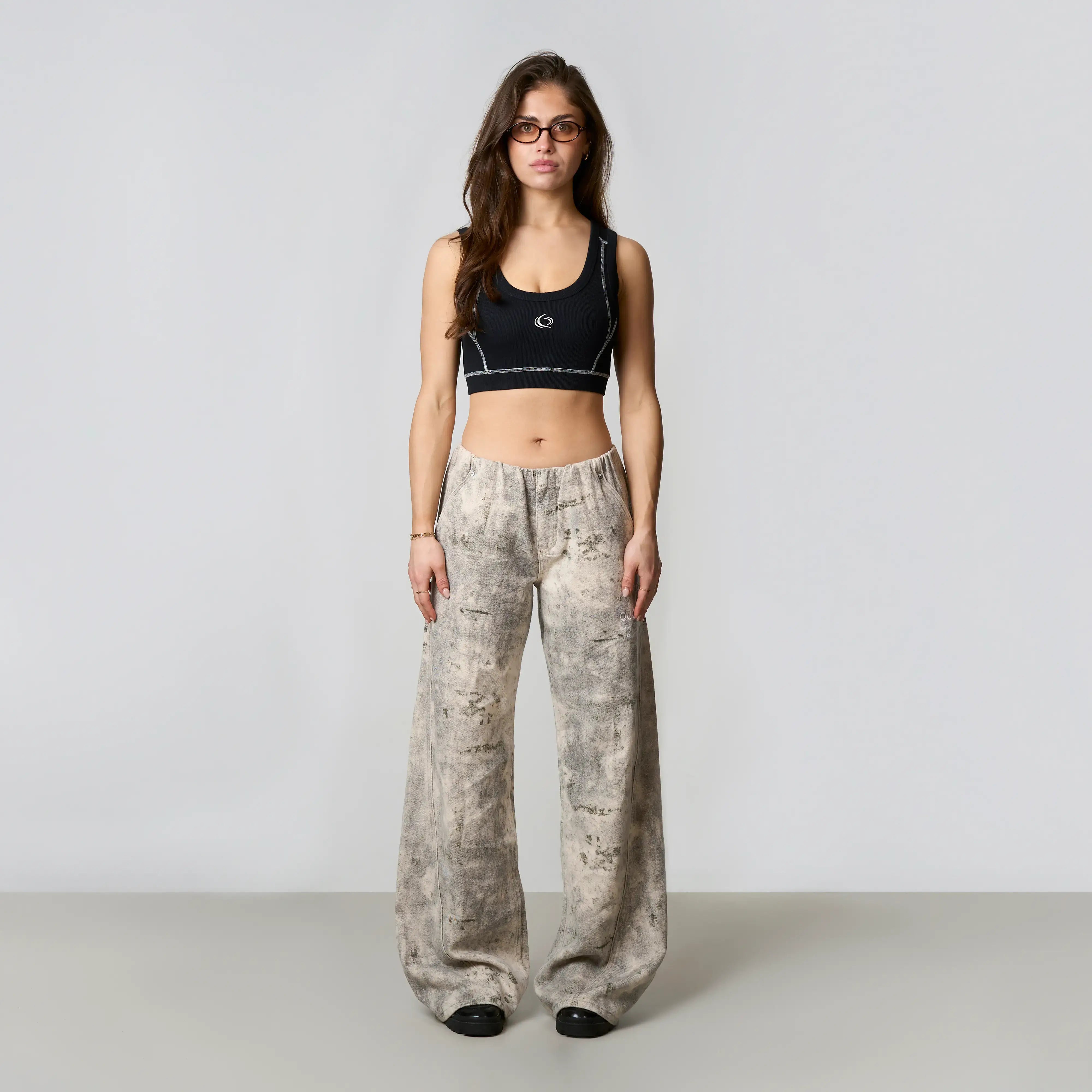 Quotrell Top Premium Cropped Athletic Top with Stretch Fabric · Quotrell