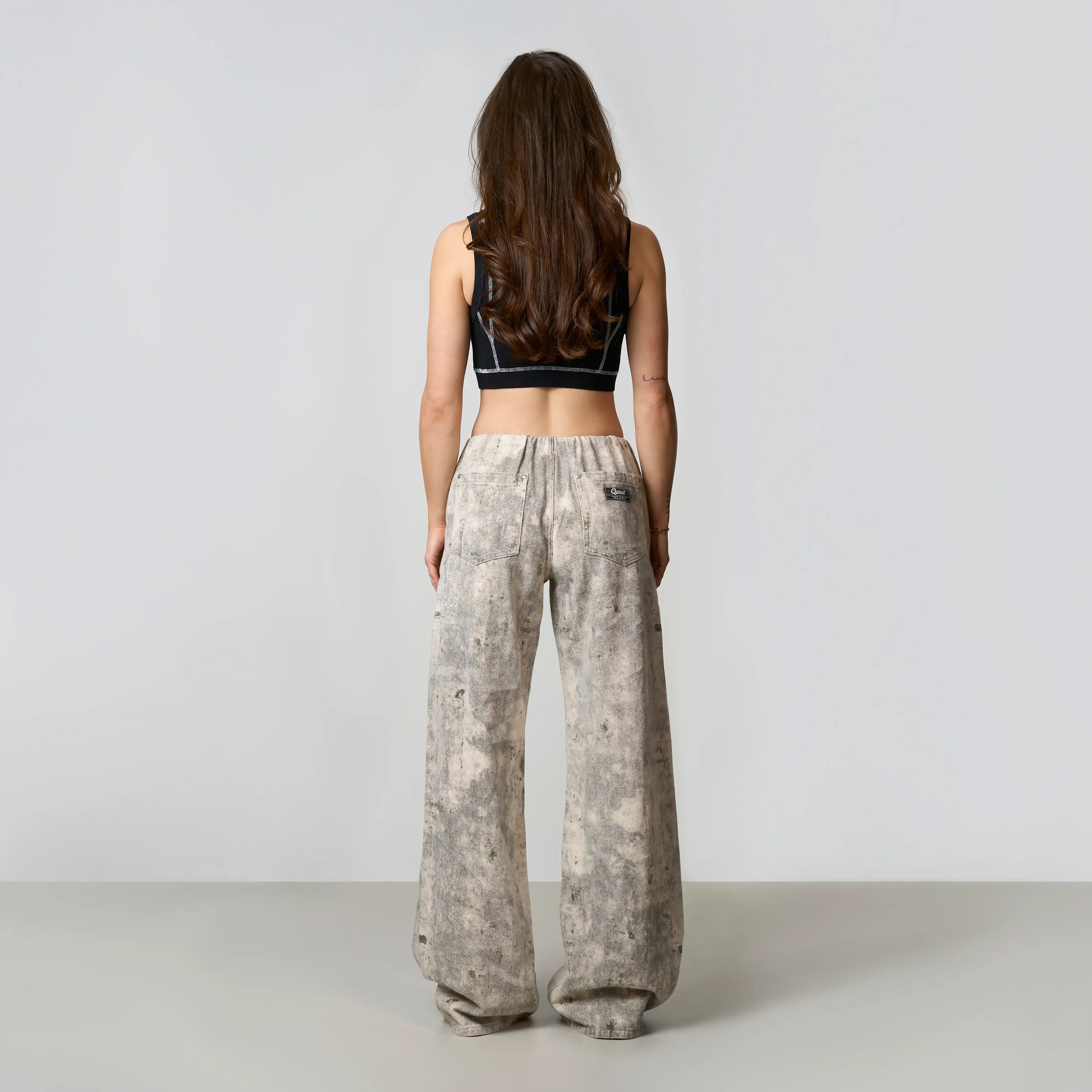 Quotrell Top Premium Cropped Athletic Top with Stretch Fabric · Quotrell