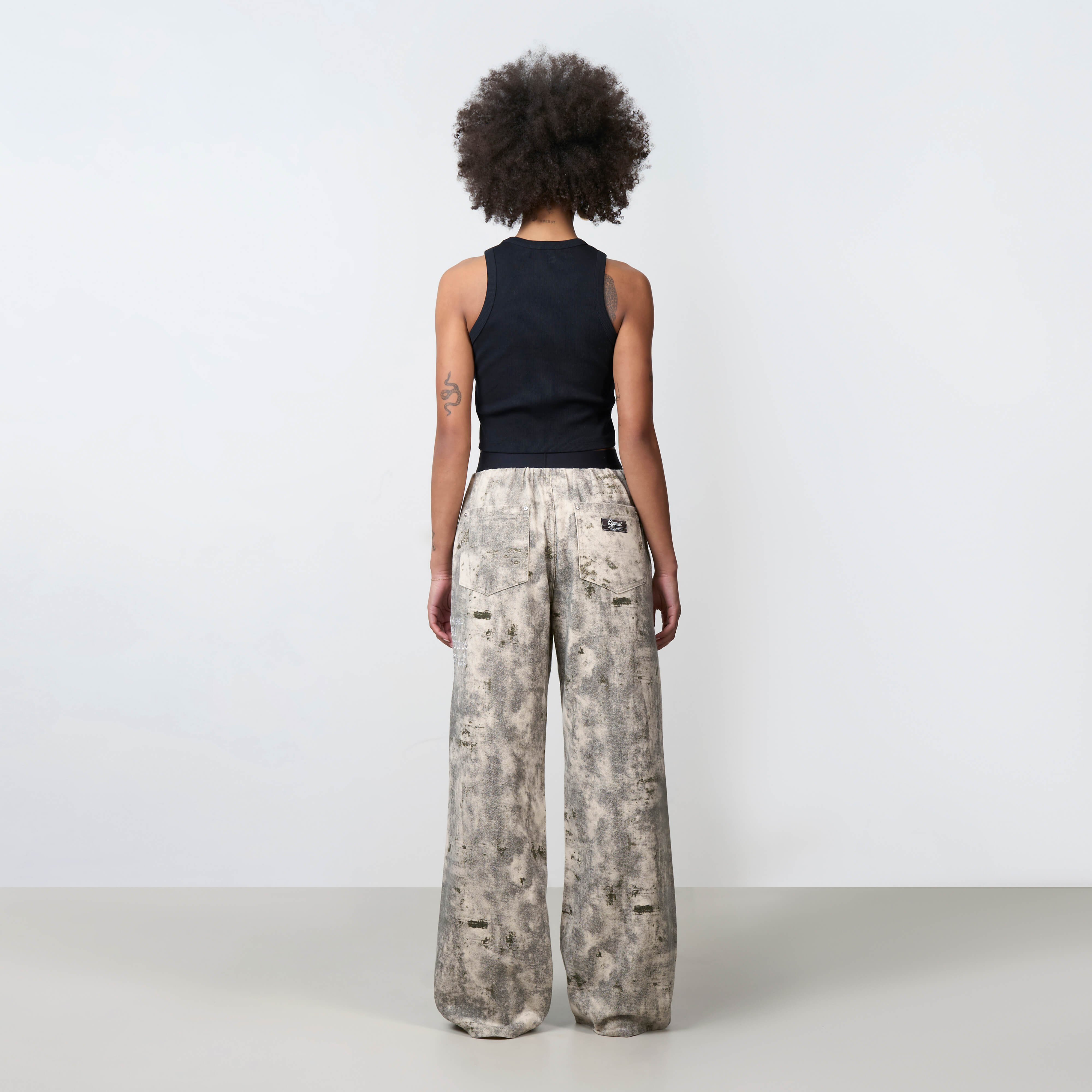 Quotrell Top Regular Cropped Fit Women's Top • Premium Streetwear Quotrell