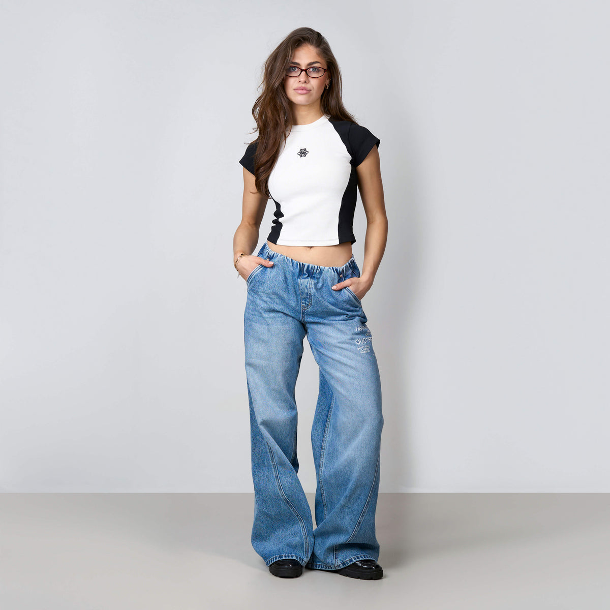 Juno Top in white and black