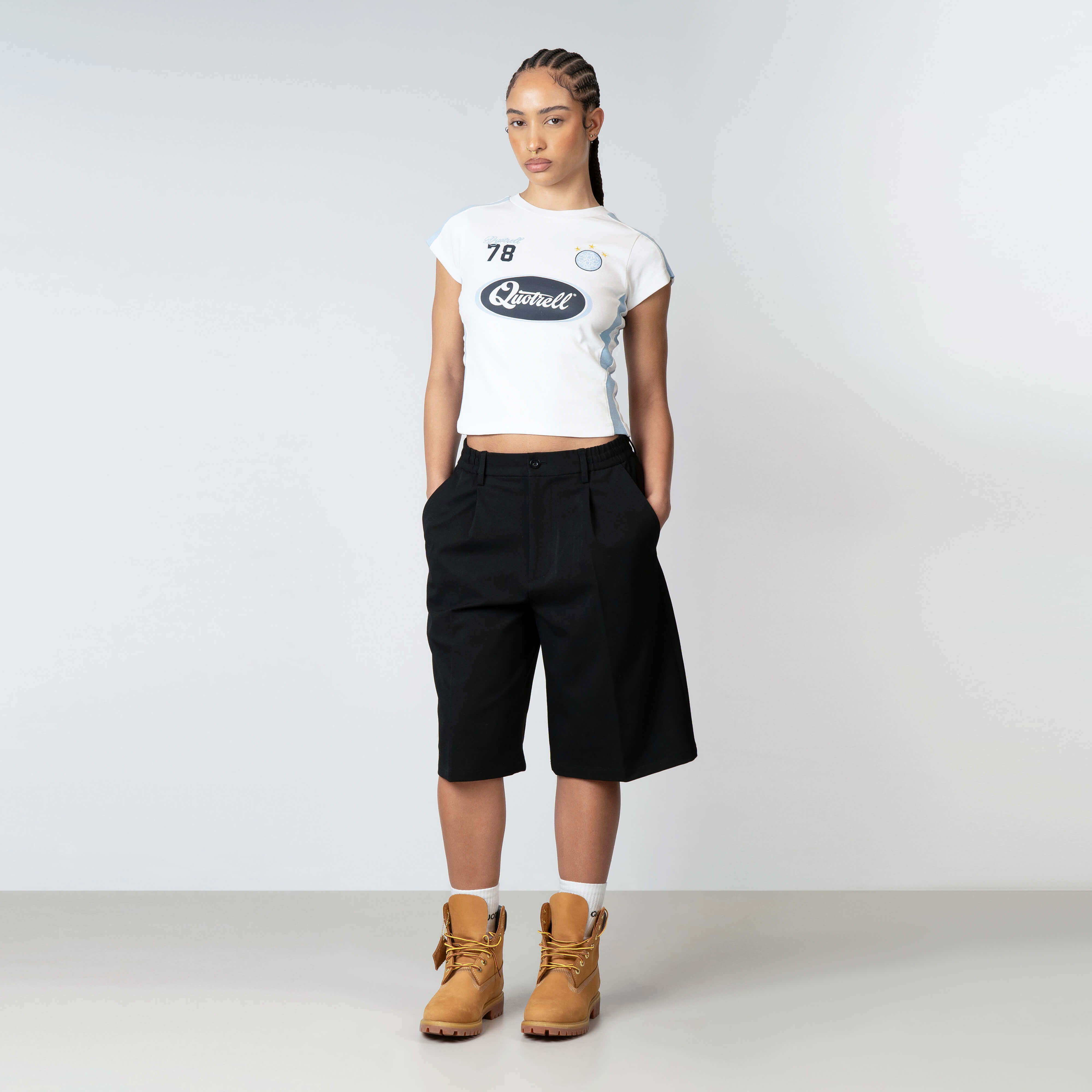 Model is 172 cm and wears size S
