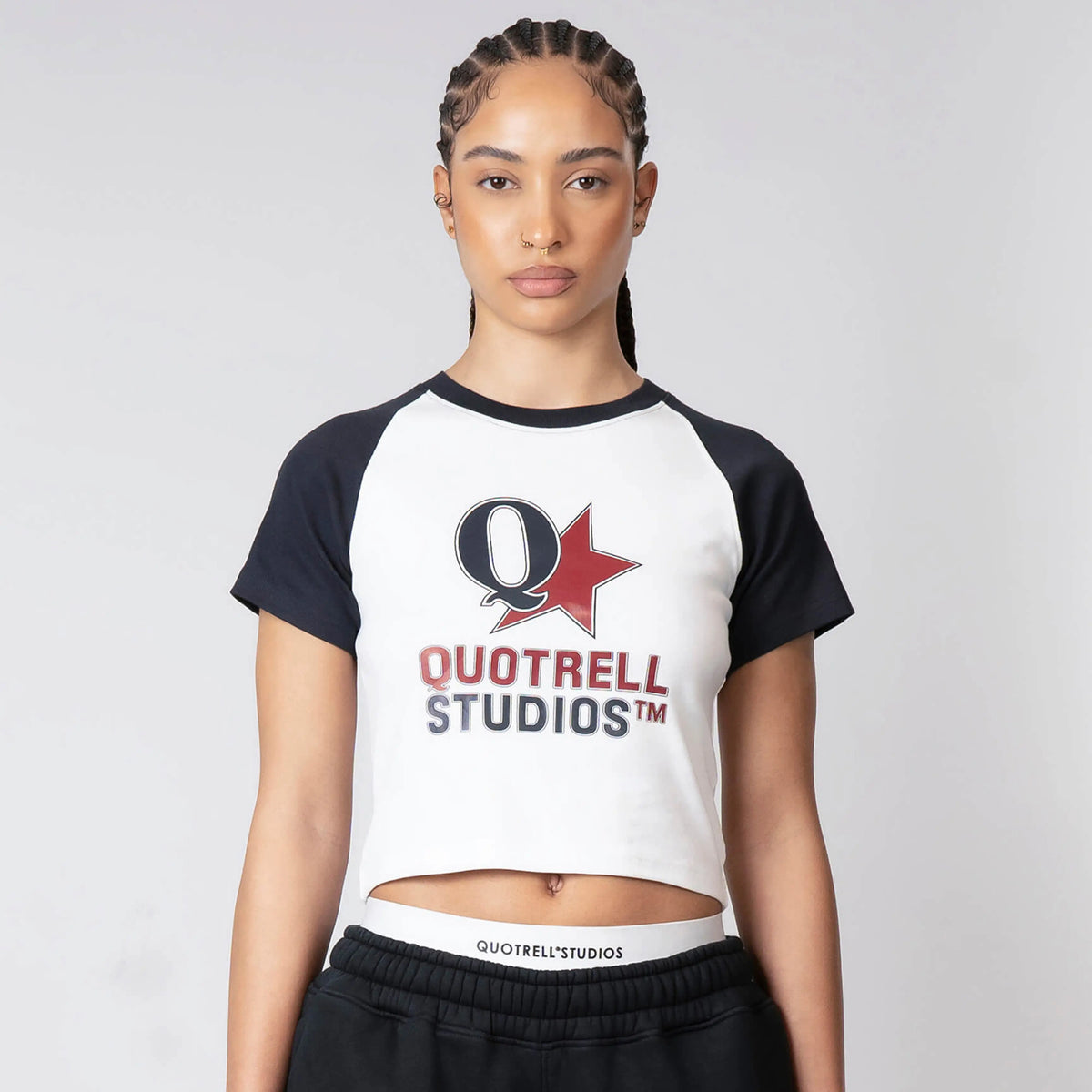 Carmine Top in white and navy, front view