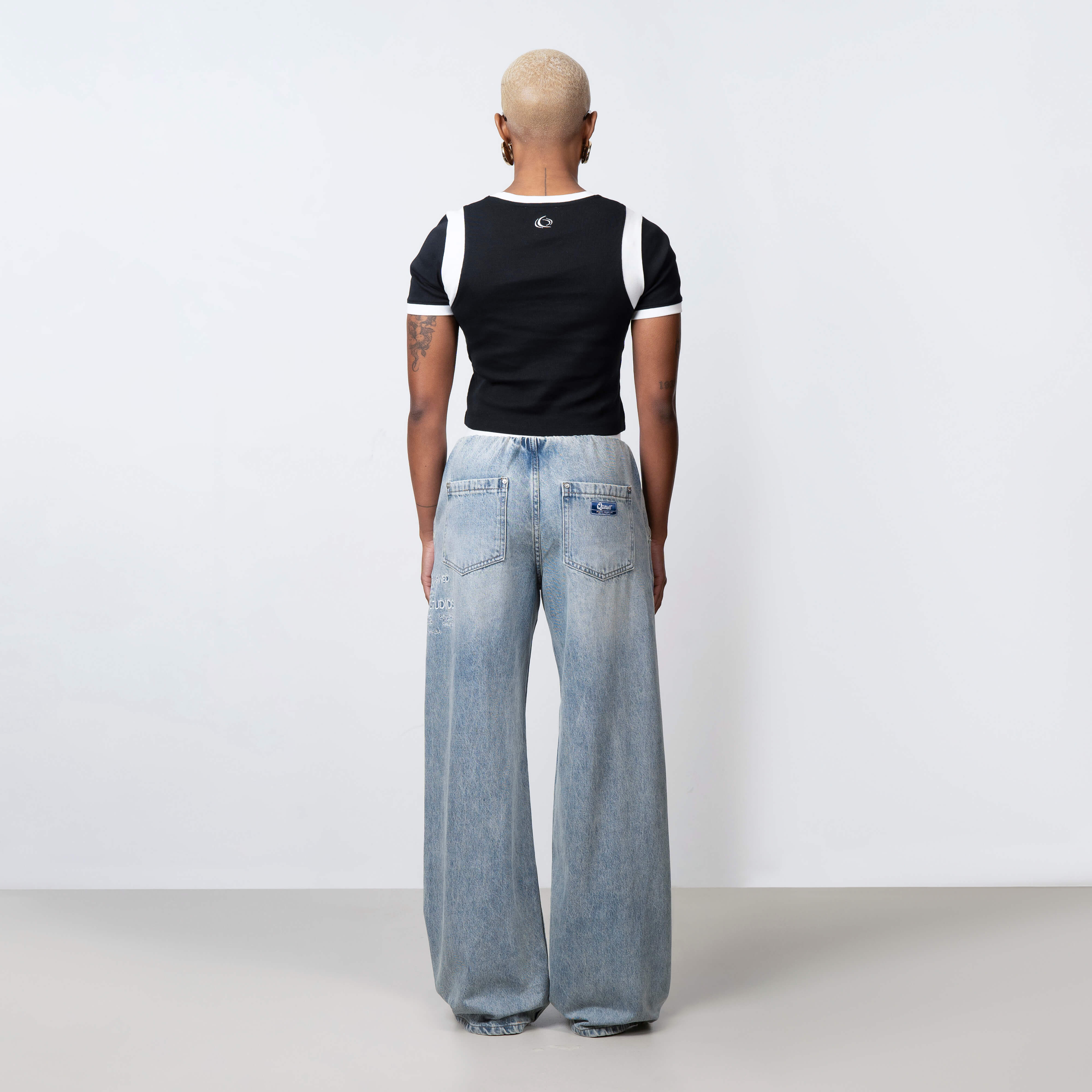 Quotrell Top 78 Top Black/White | Premium Cropped Fitted Top - Quotrell