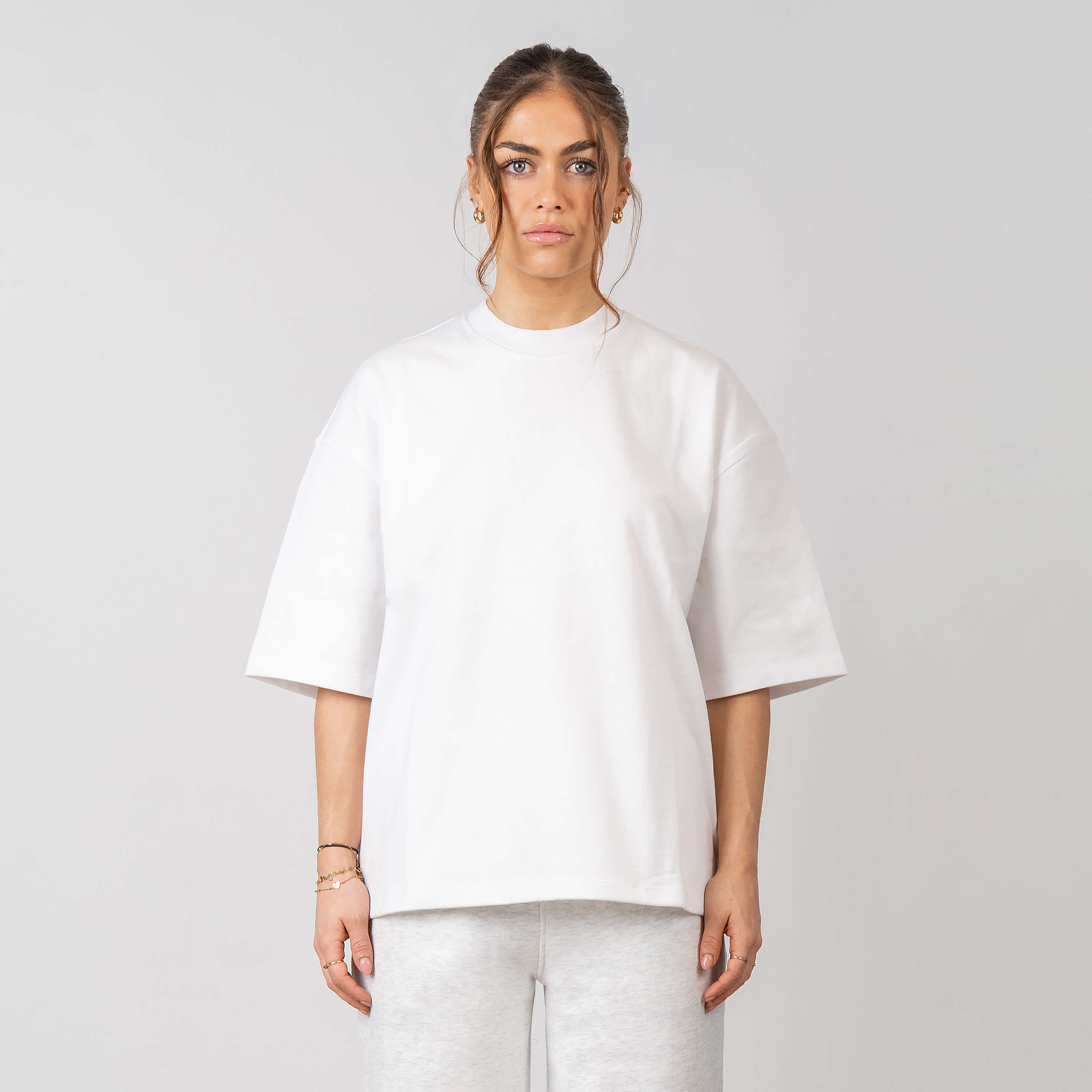 Model is 168 cm and wears size XS
